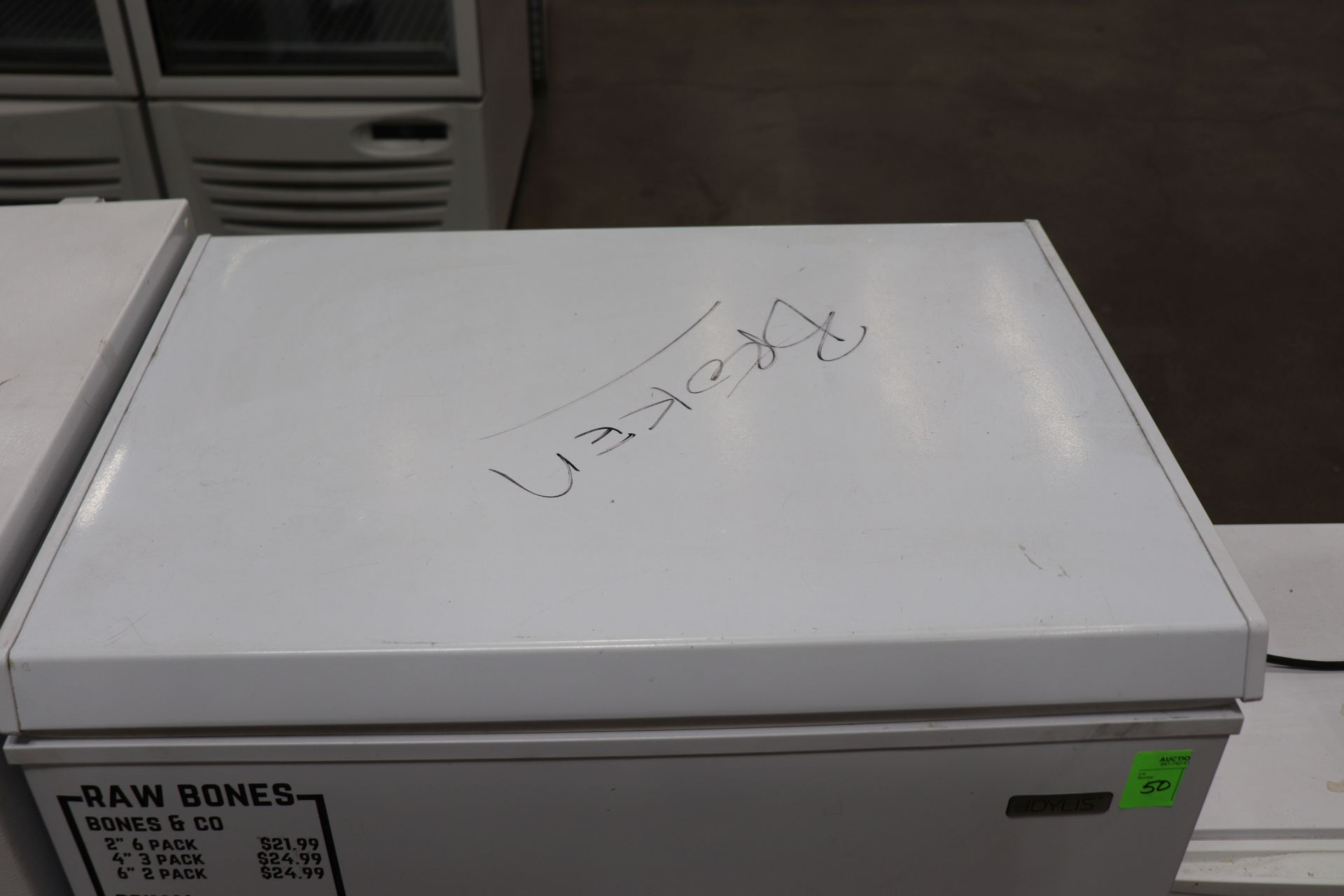 Idylis Chest Freezer, 5 cubit foot capacity, Model IF50CM23NW, Serial LM950037, 39" x 22" x 33" - Image 2 of 6