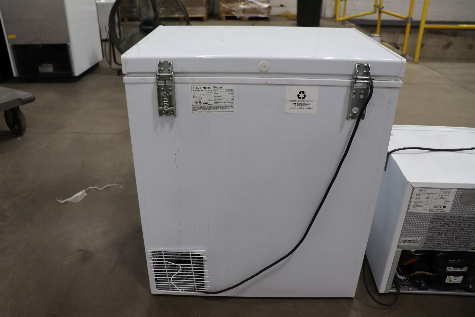 Haier Chest Freezer, 5 cubit foot capacity, Model HF50CM23NW, Serial B30FMDE5600BQG9T0366, 28" x 22 - Image 2 of 6