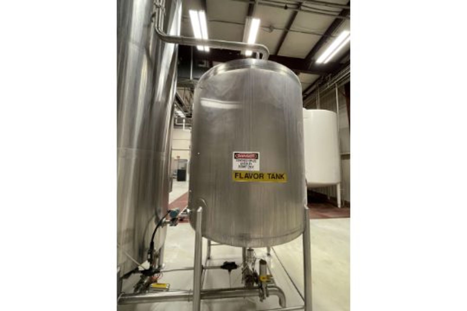 Walker 1000 Gallon Stainless Steel Tank