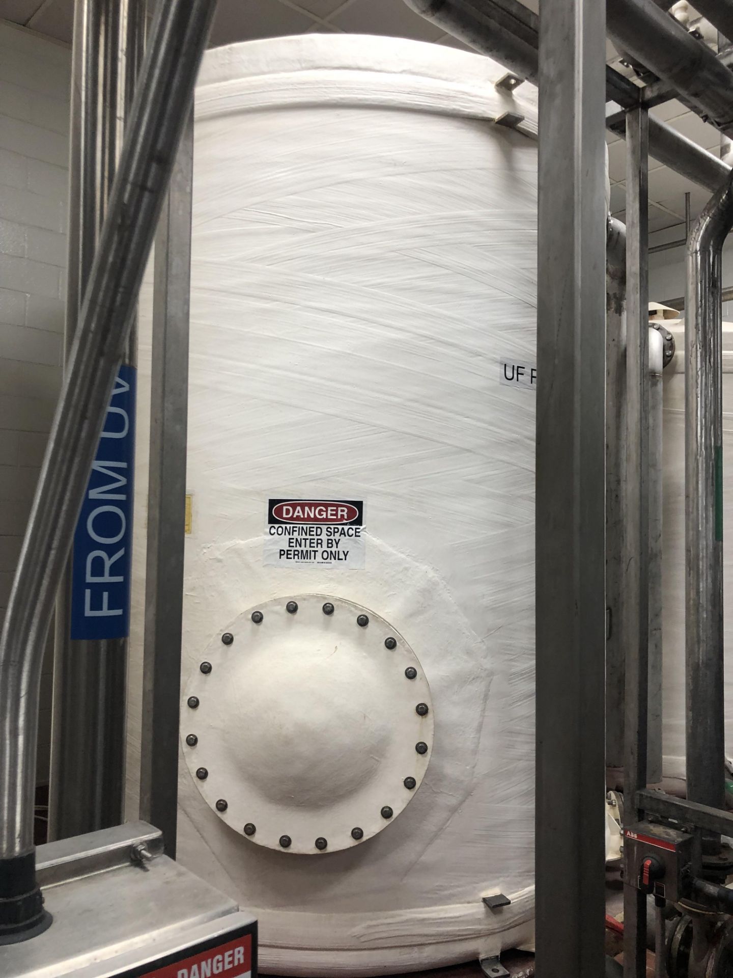 GPI 3950 Gallon Vertical Water Storage Tank
