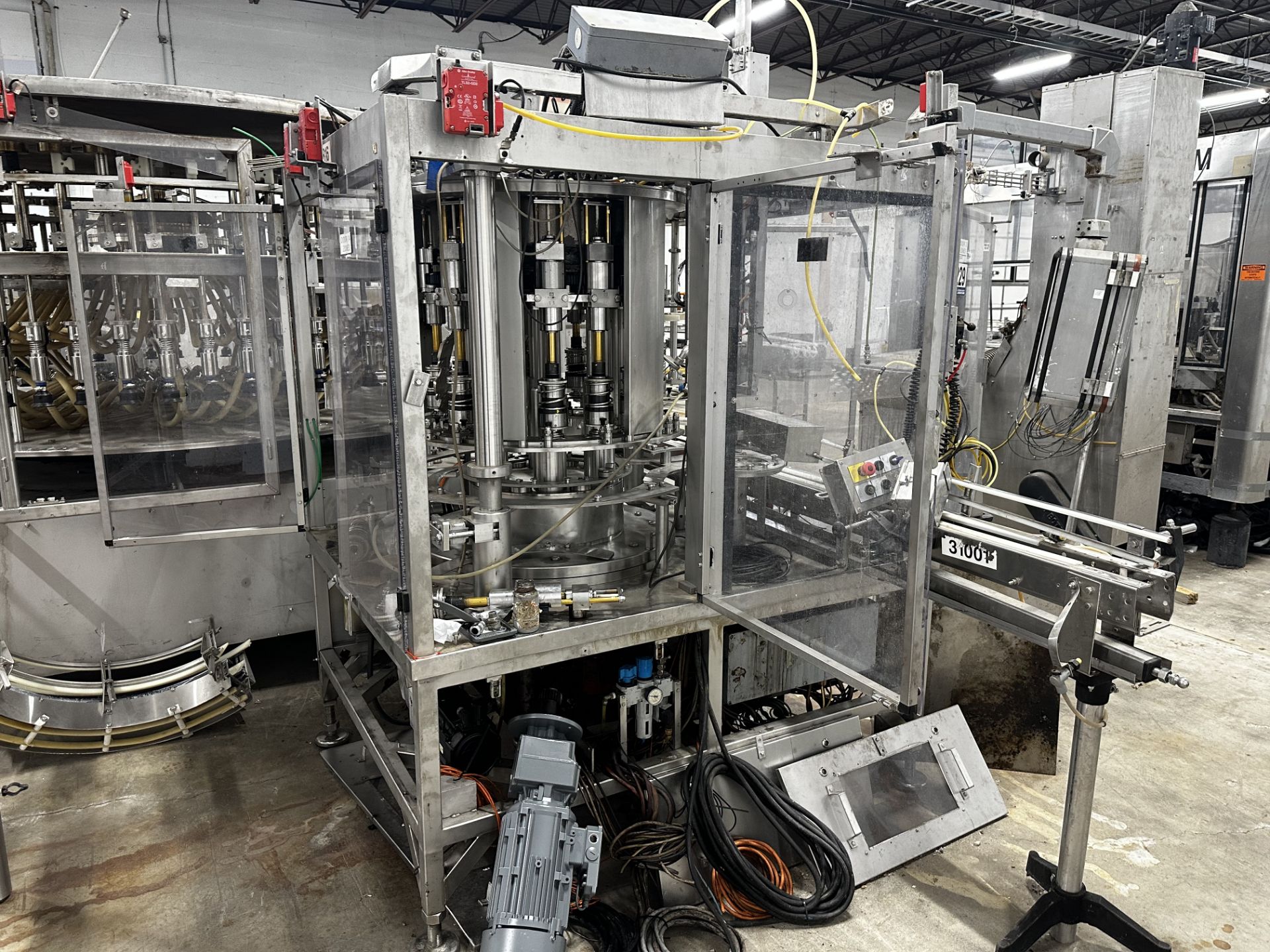 U. S. Bottlers 56-16 Pressure Gravity Filler with Capper