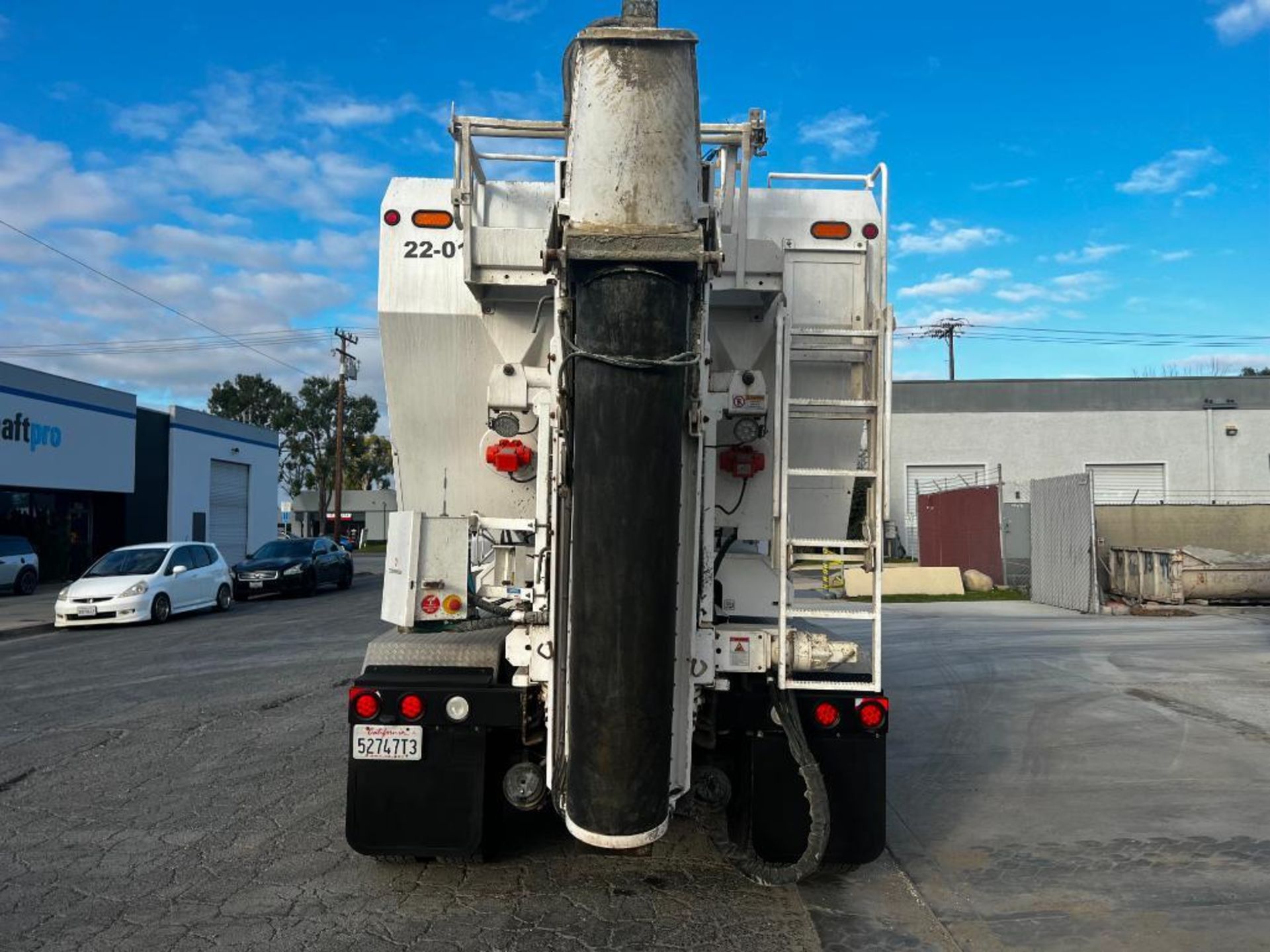 2022 ProAll P85 10-Yard Mobile Volumetric Concrete Mixer on 2023 Freightliner 114SD Tandem Axle - Image 8 of 45