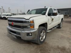 2016 Chevy 2500HD Z71 4X4 Crew Cab Truck