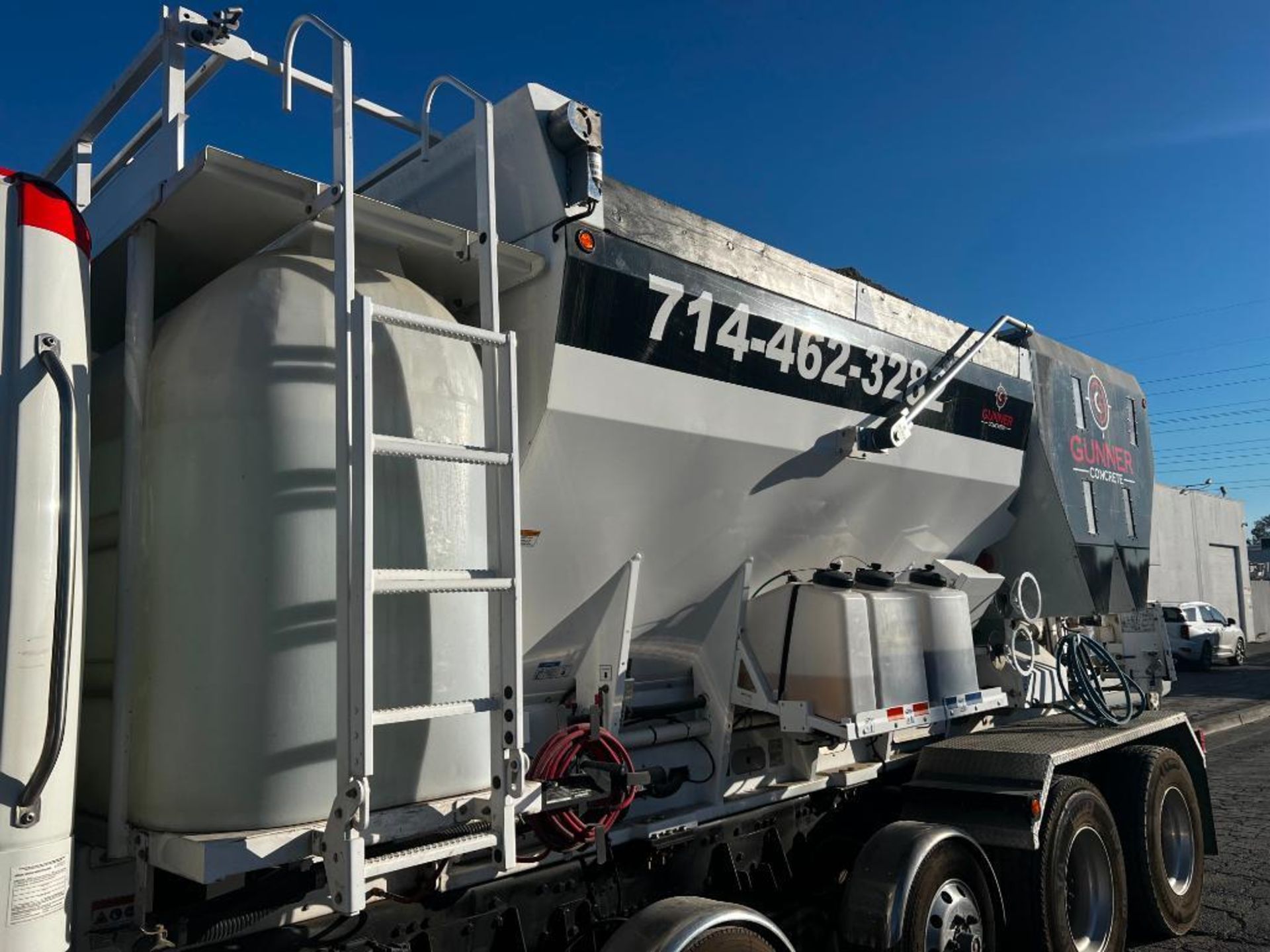 2022 ProAll P85 10-Yard Mobile Volumetric Concrete Mixer on 2023 Freightliner 114SD Tandem Axle - Image 38 of 53