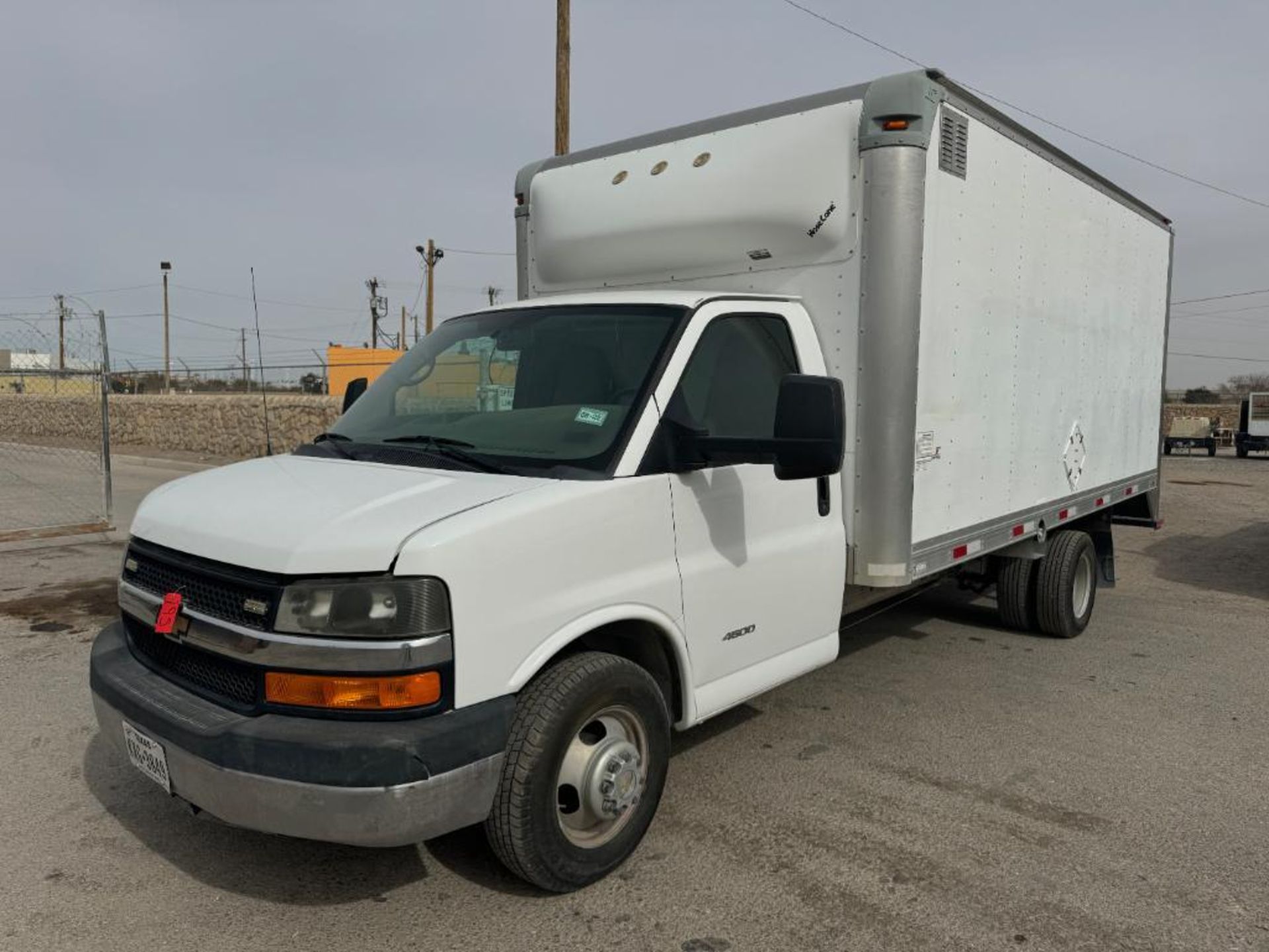 2014 Chevy 4500 4X2 Van Truck