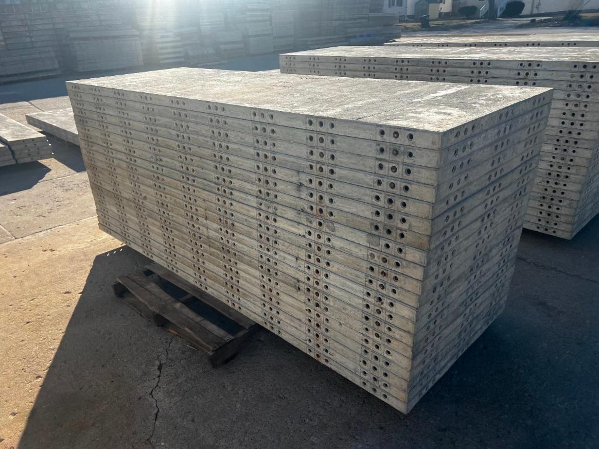 (20) 36" x 9' Western Aluminum Concrete Forms - Image 2 of 6