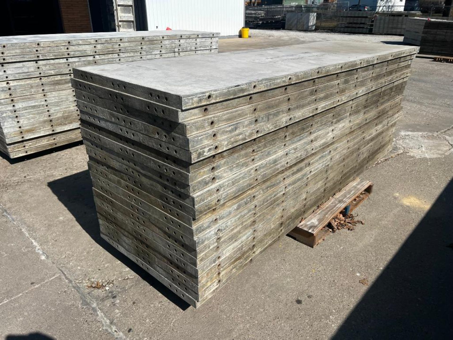 (20) 36" x 10' Wall-Ties Aluminum Concrete Forms