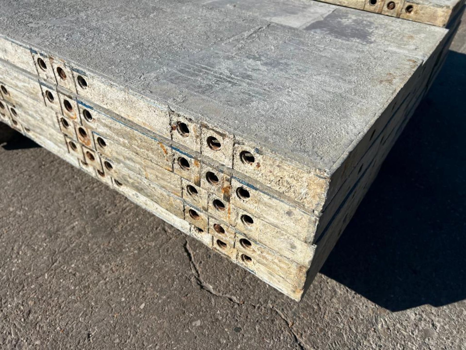 (14) 16" x 9' Western Aluminum Concrete Forms - Image 4 of 5