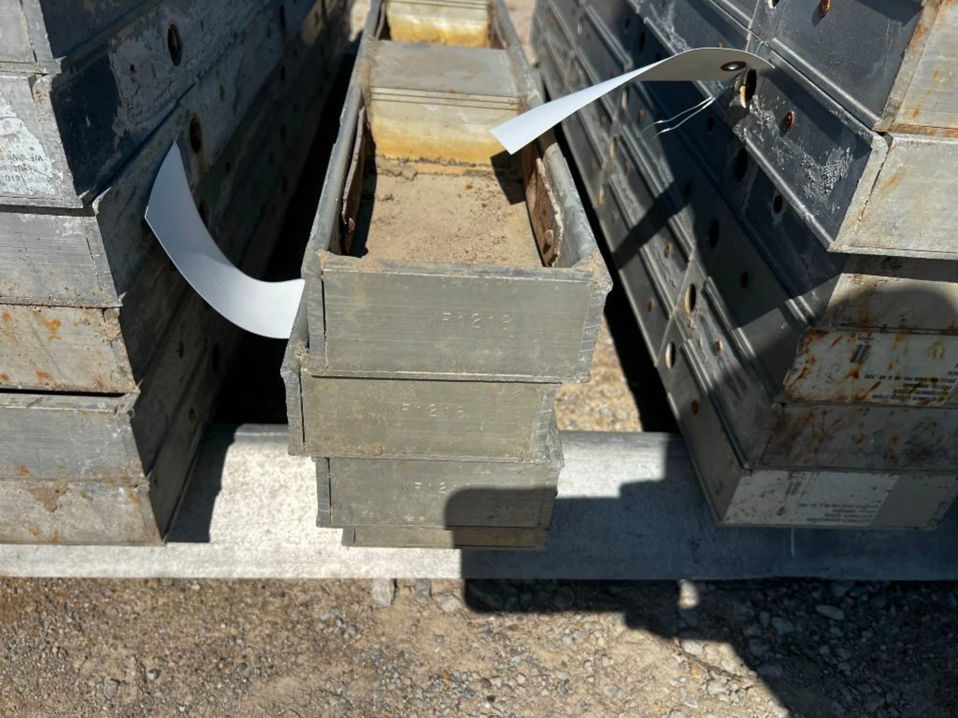 (4) 5" x 4' Western Smooth Aluminum Concrete Forms - Bild 2 aus 2