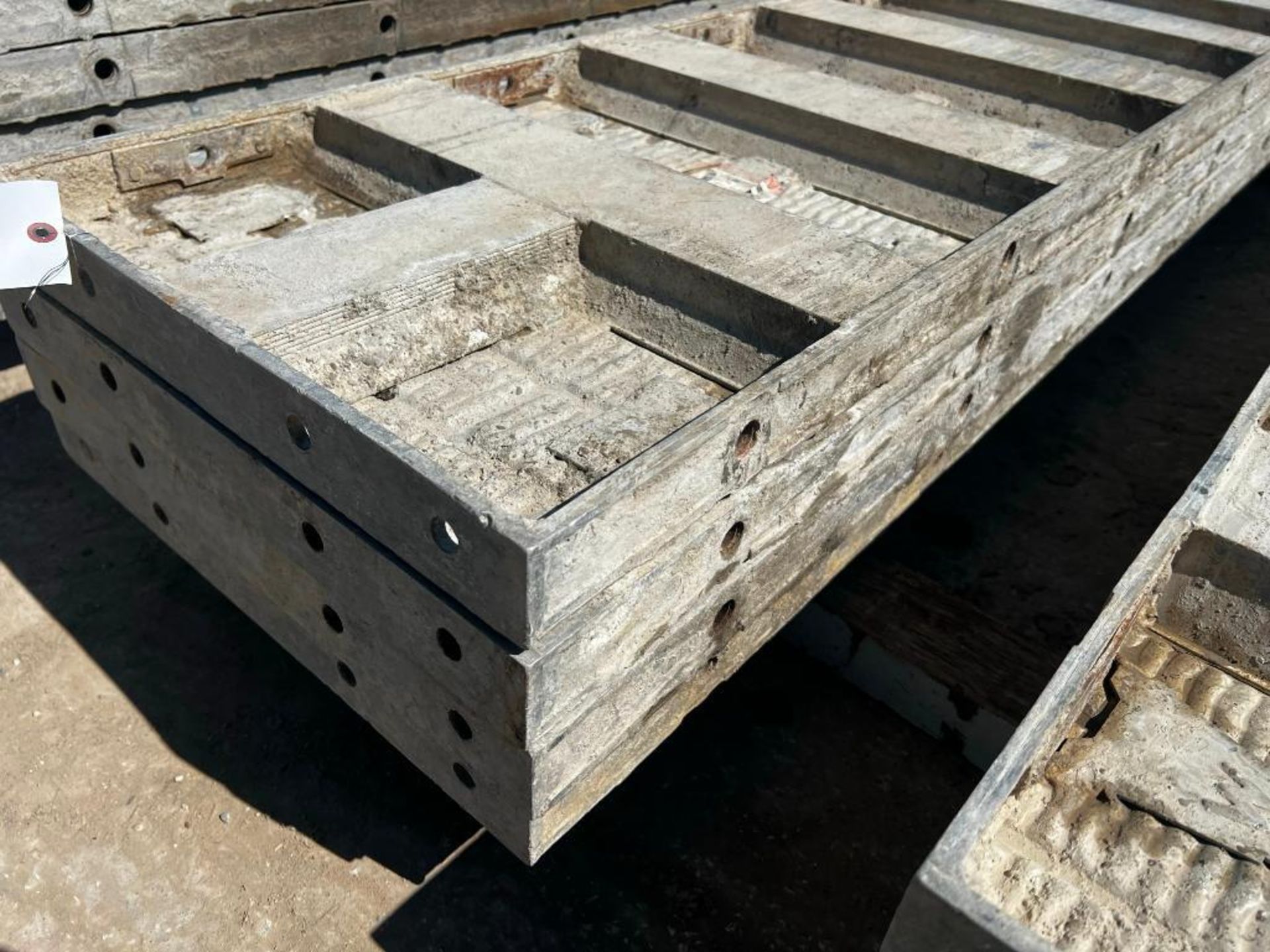 (4) 20" x 8' Western Vertibrick Aluminum Concrete Forms - Image 3 of 4