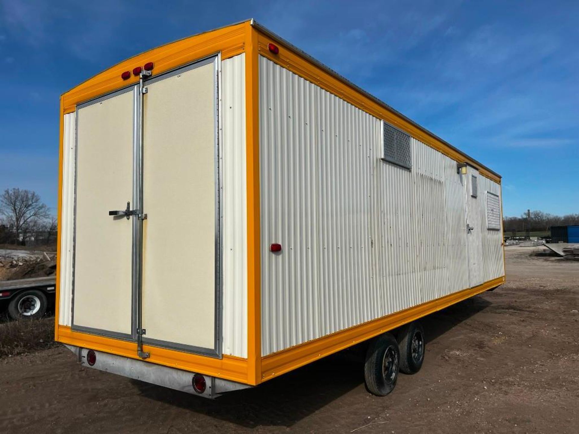 2015 Commercial Structures Mobile Office Trailer - Image 7 of 32