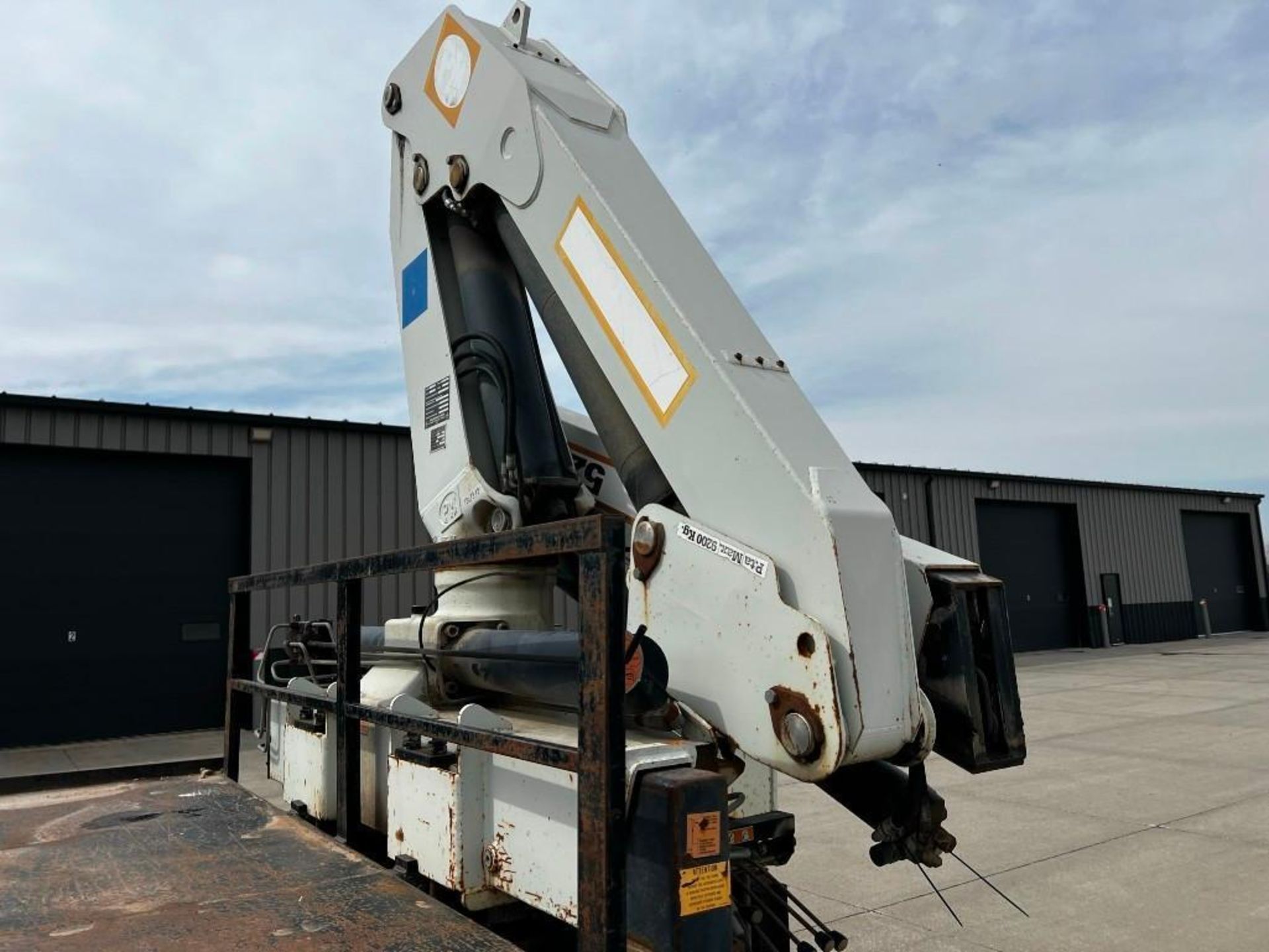 1994 Mack RD690S Truck with PM 524 Knuckle Boom Crane - Image 93 of 93