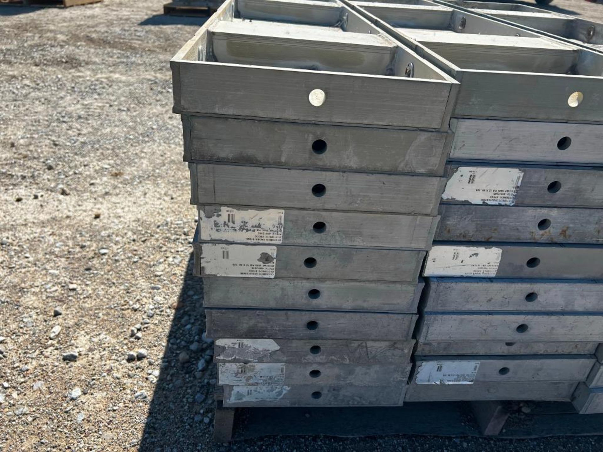 (10) 14" x 4' Western Smooth Aluminum Concrete Forms - Bild 5 aus 5