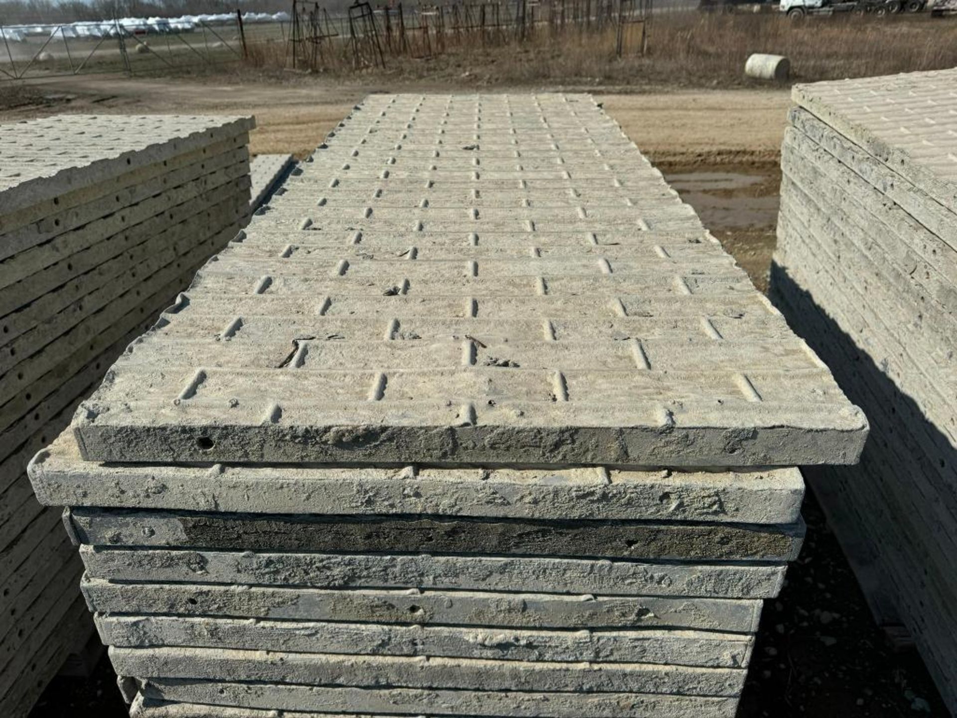 (20) 36" x 8' Textured Brick Aluminum Concrete Forms - Bild 5 aus 5