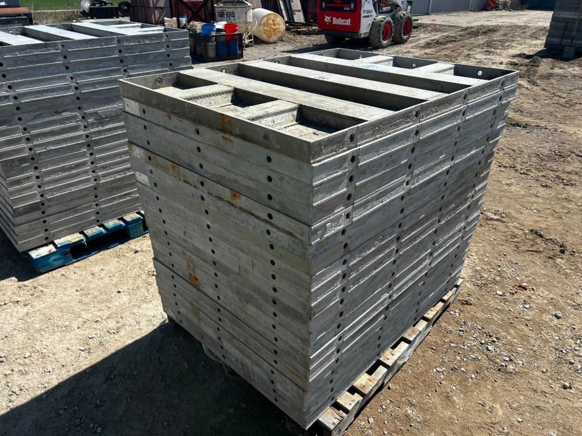 (20) 36" x 4' Western Smooth Aluminum Concrete Forms - Bild 4 aus 7
