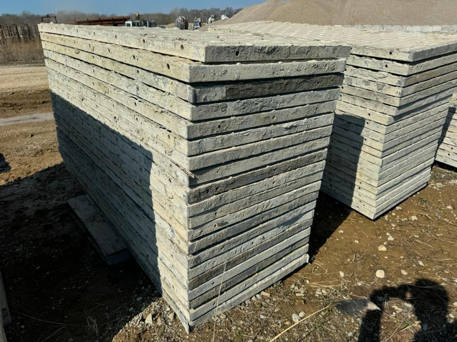 (20) 36" x 8' Textured Brick Aluminum Concrete Forms - Bild 4 aus 5