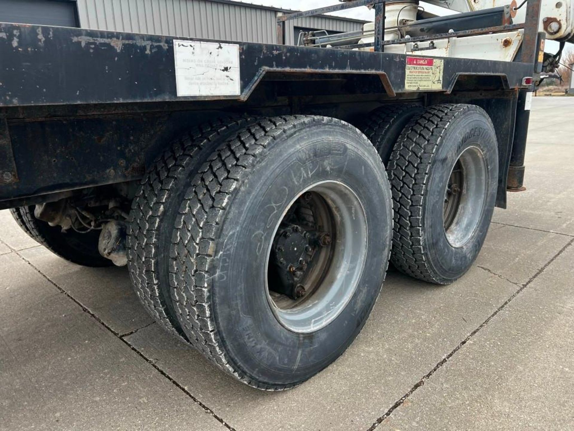 1994 Mack RD690S Truck with PM 524 Knuckle Boom Crane - Bild 40 aus 93