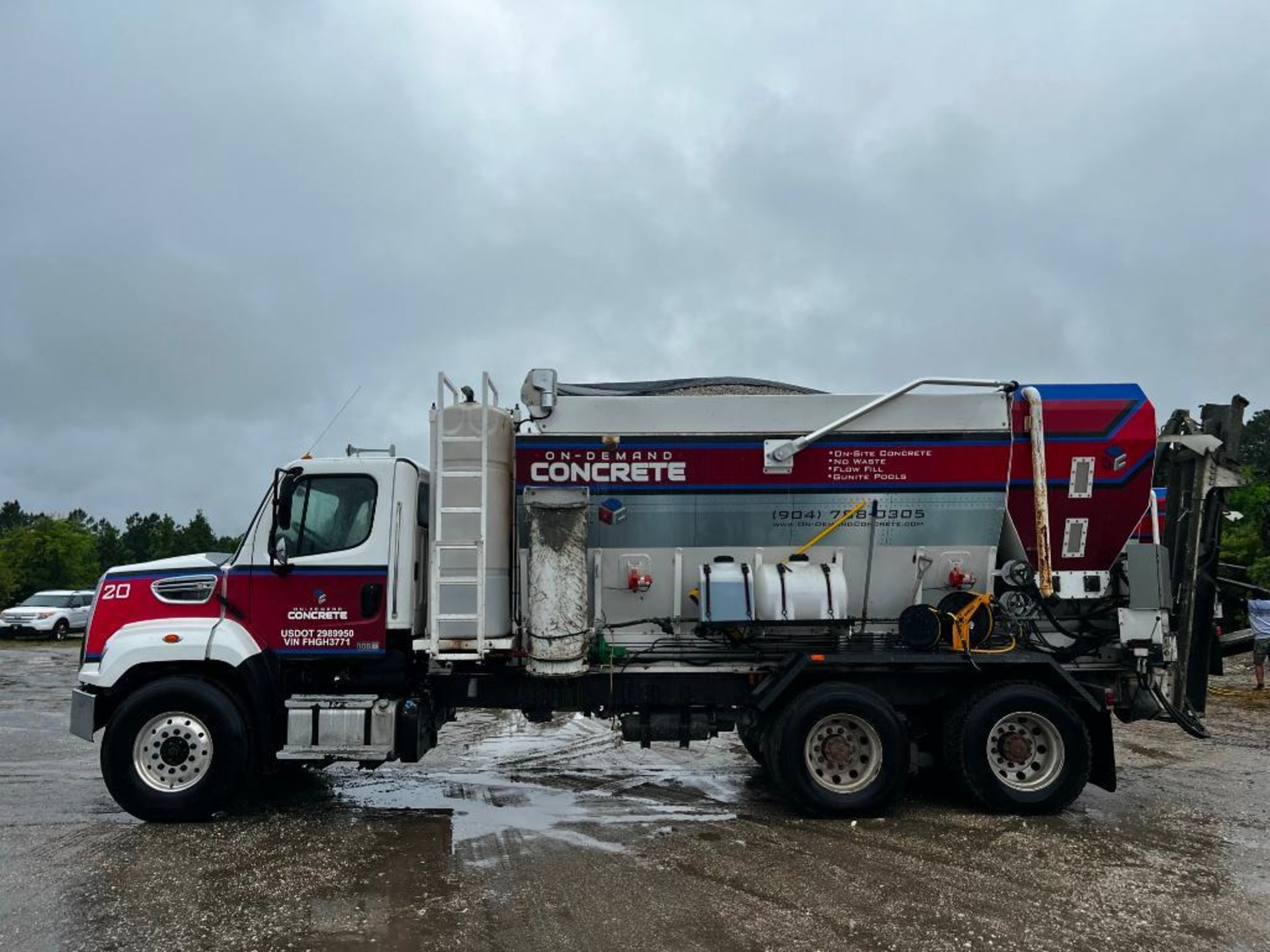 2015 Freightliner 108SD Volumetric Concrete Mixer Truck - Image 8 of 69