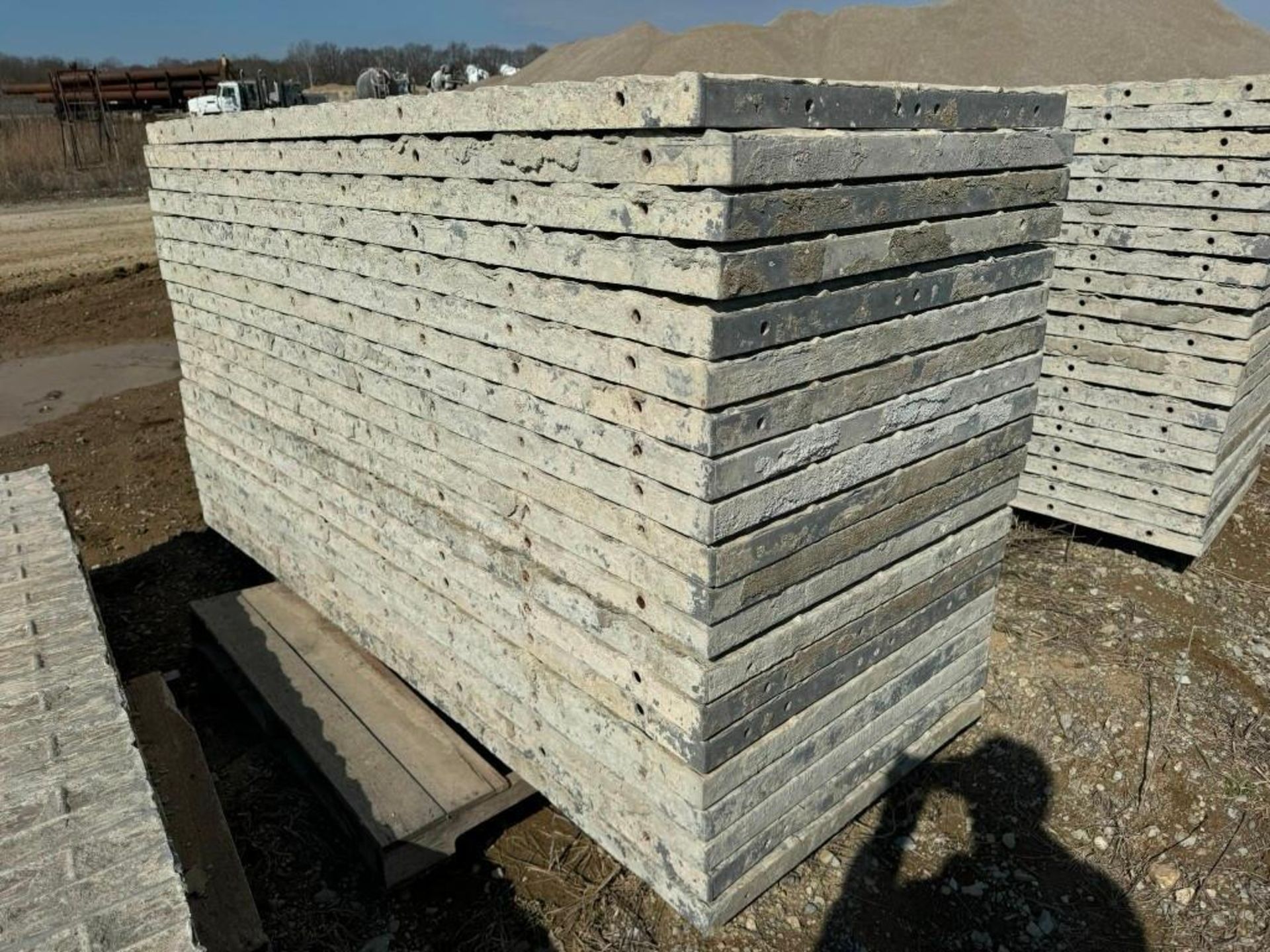 (20) 36" x 8' Textured Brick Aluminum Concrete Forms - Image 4 of 5
