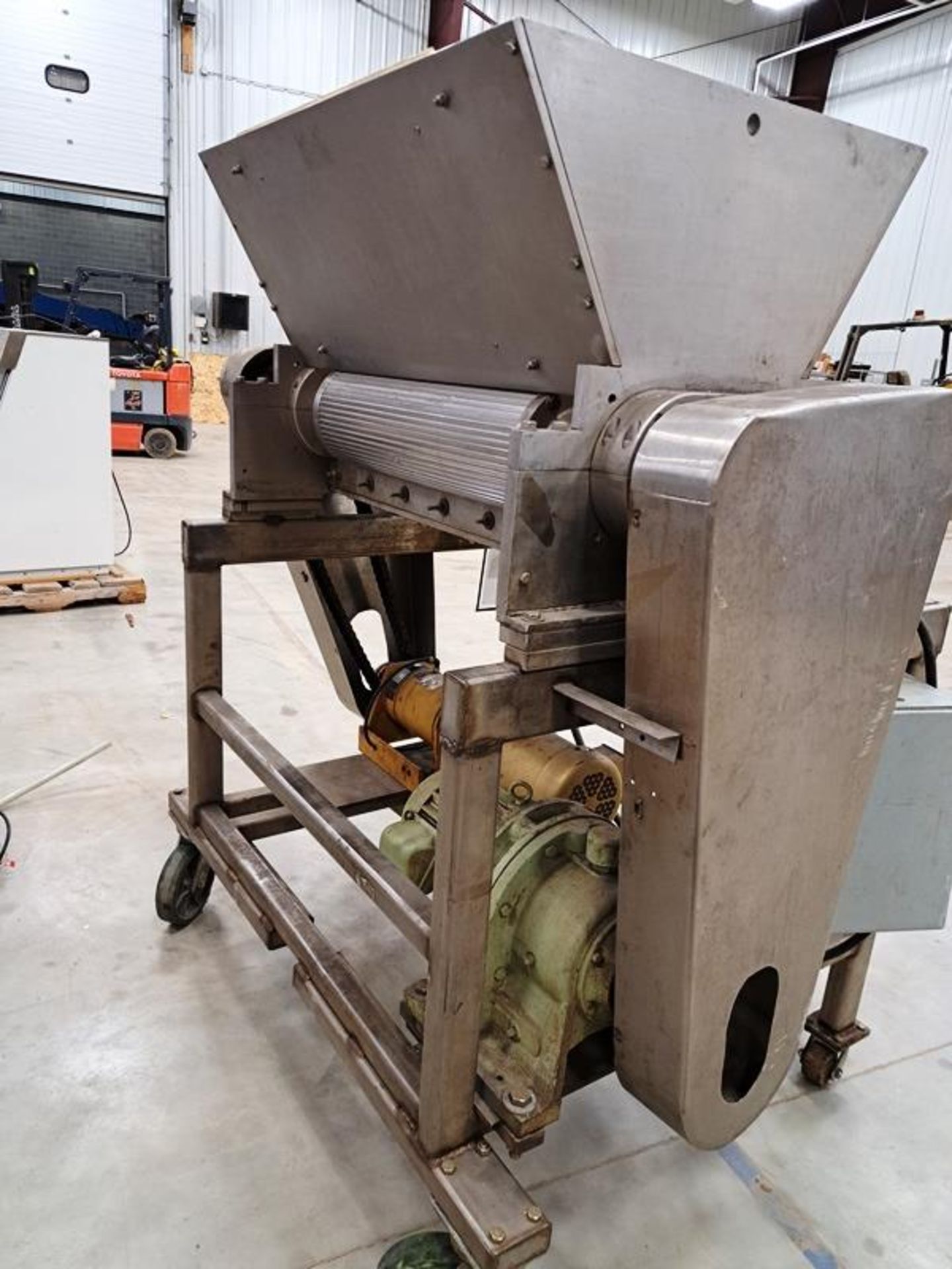 Portable 27" Food Extruder, 5 h.p., 208-230/460 volts, 3 phase (Required Loading Fee: $50.00) NO - Image 5 of 6