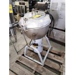 Hobart Mdl. VCM40 Vertical Mixer Cutter, 208 volts, 3 phase (Required Loading Fee: $25.00) NO HAND