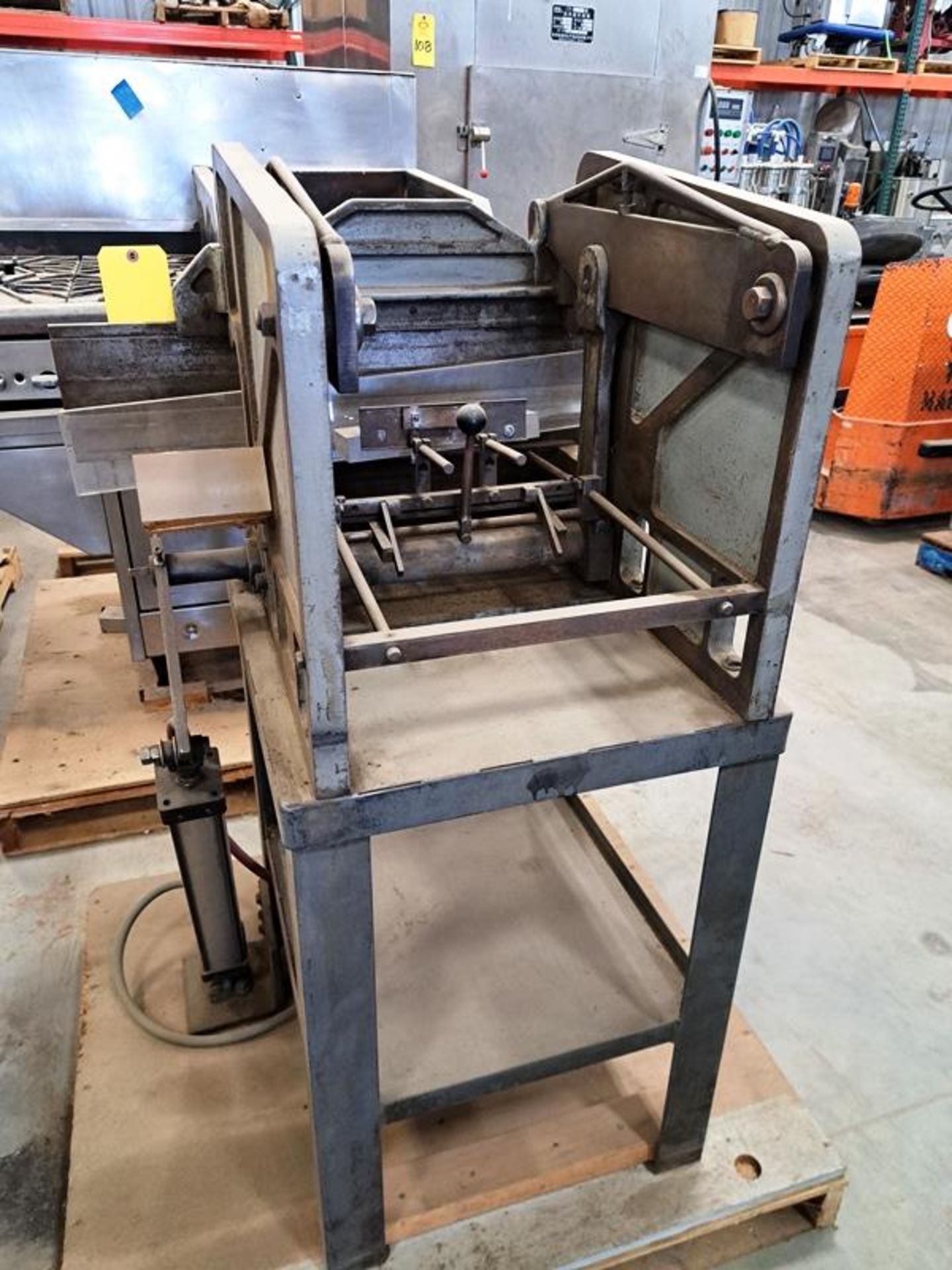 Di-Arco Press Brake, 36" wide, Ser. #1553 (Required Loading Fee: $25.00) NO HAND CARRY (Price Is For - Image 2 of 2