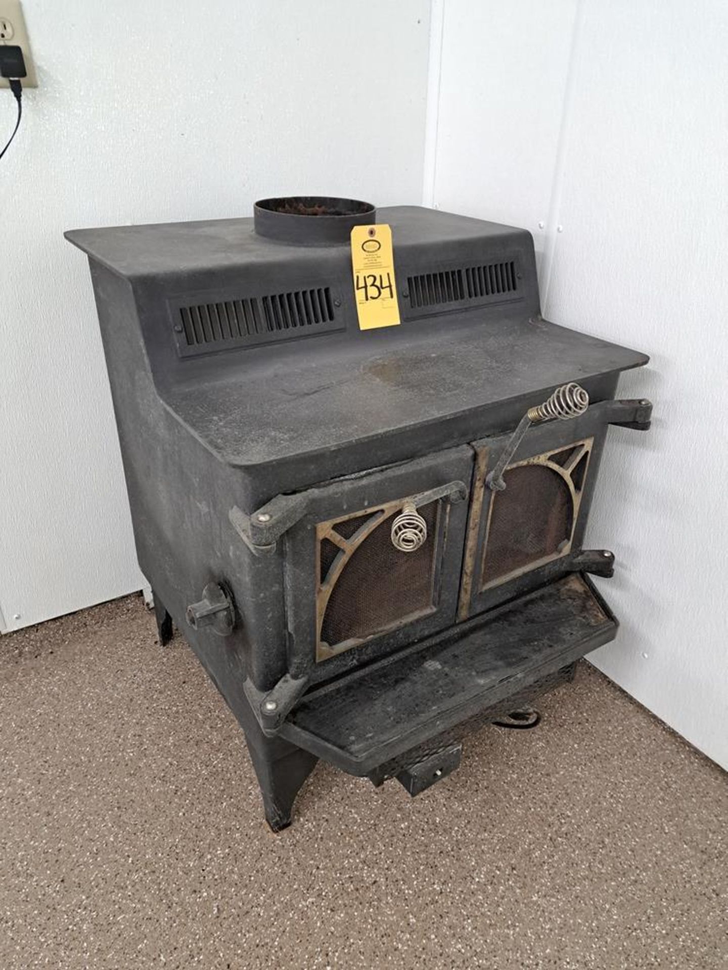 Wood Burning Stove, 30" wide X 32" deep X 36" tall (Required Loading Fee: $50.00) NO HAND CARRY (
