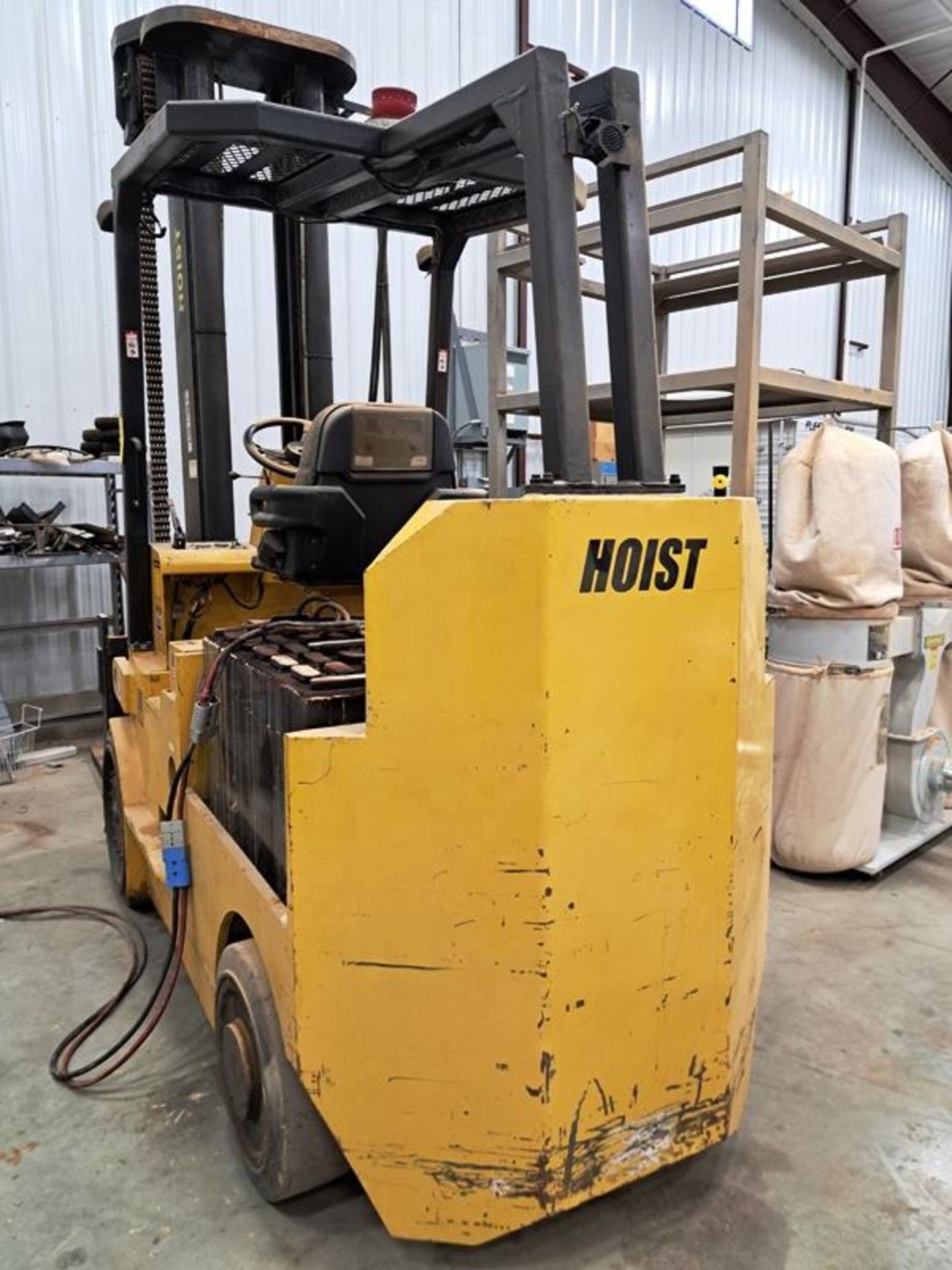 Hoist Mdl. FKF10 Electric Forklift, Ser. #21107, 20,000 Lb. capacity, 72 volts, 120 inch lift, 32, - Image 9 of 11