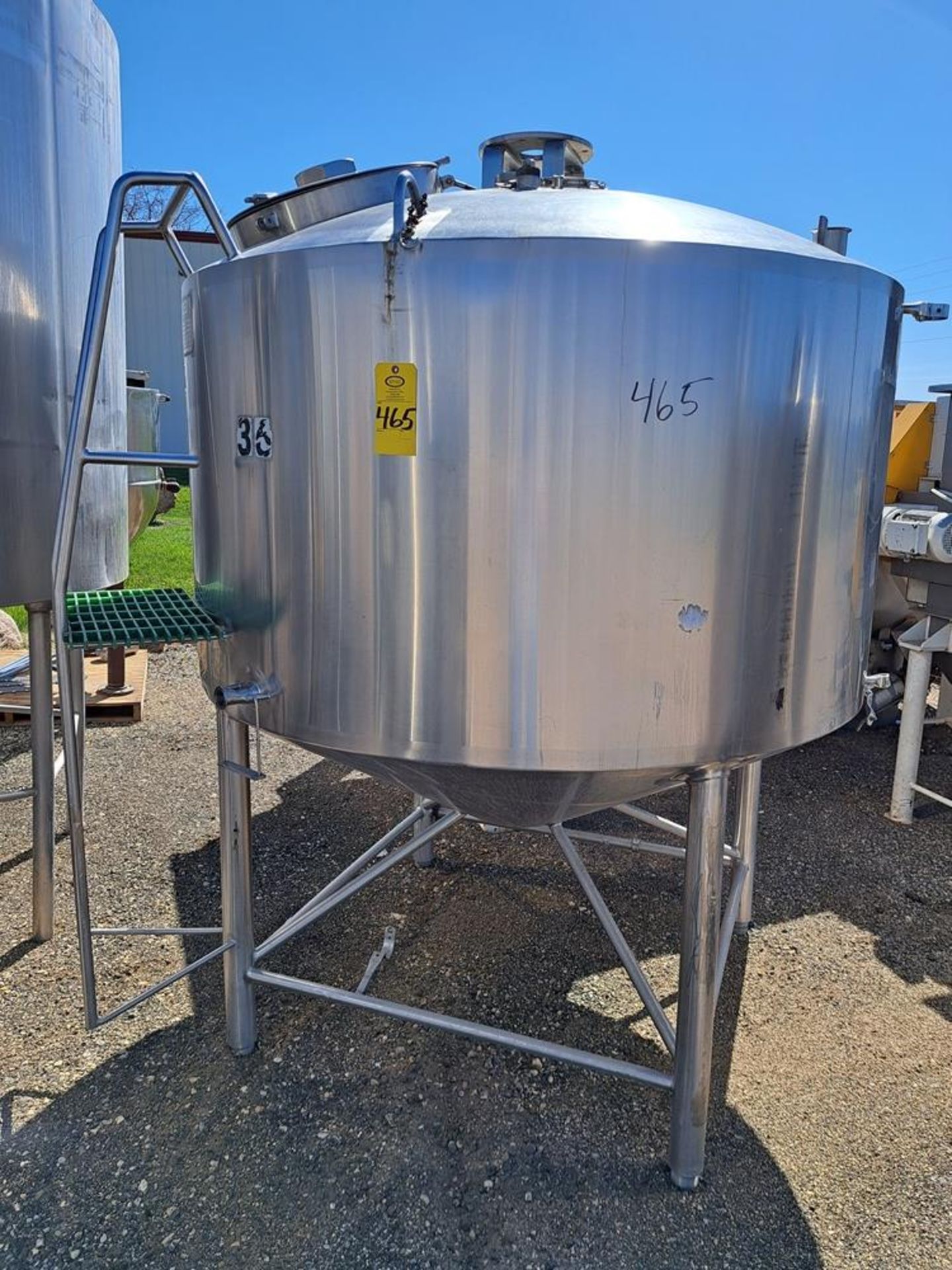 Walker Stainless Steel Jacketed Mix Tank with mixer, (no motor), 5' diameter X 5' deep cone