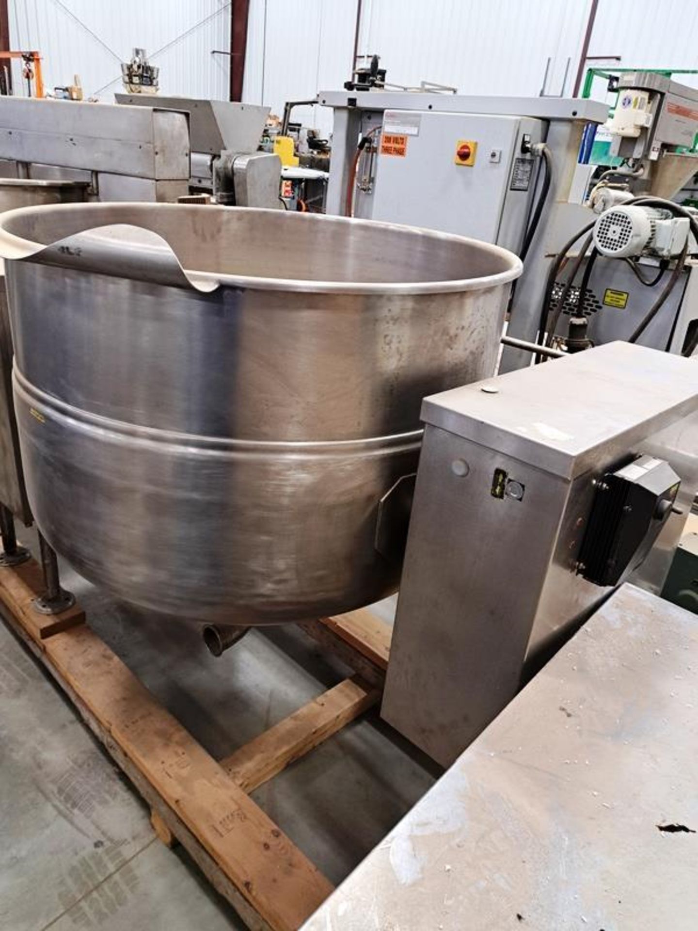 Cleveland Mdl. TMKD-125T Double Stainless Steel Kettles, 2/3 jacketed, (1) with mixer and side - Image 5 of 13