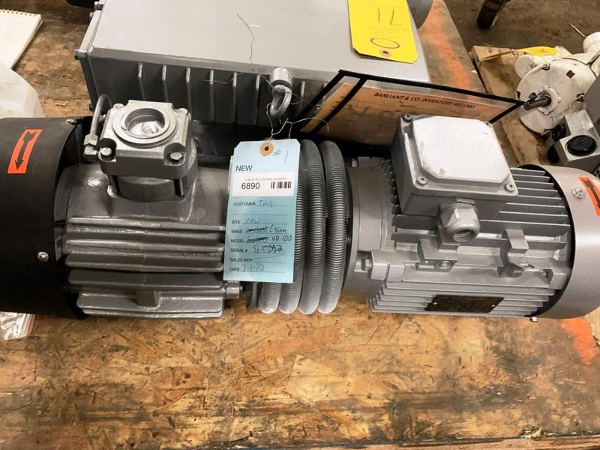 New SV Series Rotary Vane Vacuum Pump, Ser. #5610092, 3 phase, 230/460 volts, new air filter (1) - Image 6 of 6