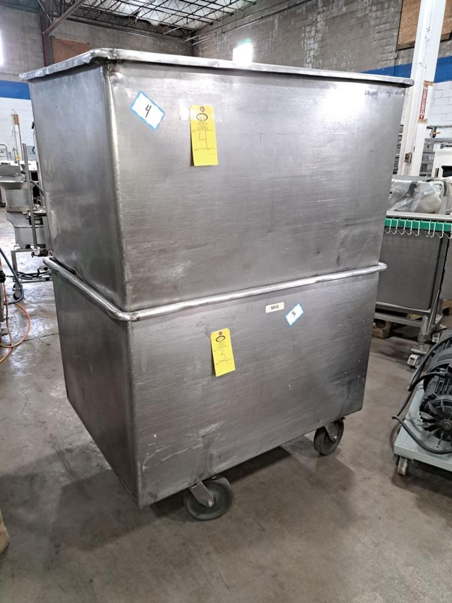 Stainless Steel Portable Vat, 3' wide X 4' long X 28" deep (Located in Plano, IL)