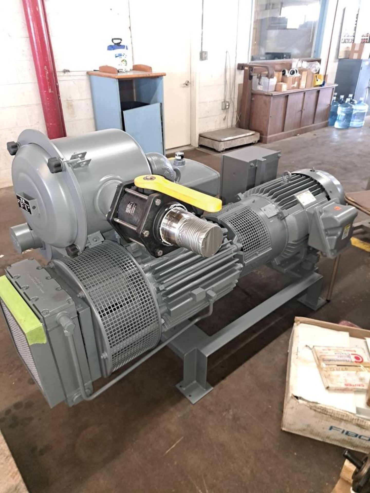 TMS Mdl. RVO630 Vacuum Pump (New Condition),25 h.p., 190/380 volts, 50 Hz, 230/460 volts, 3 phase, - Image 3 of 8