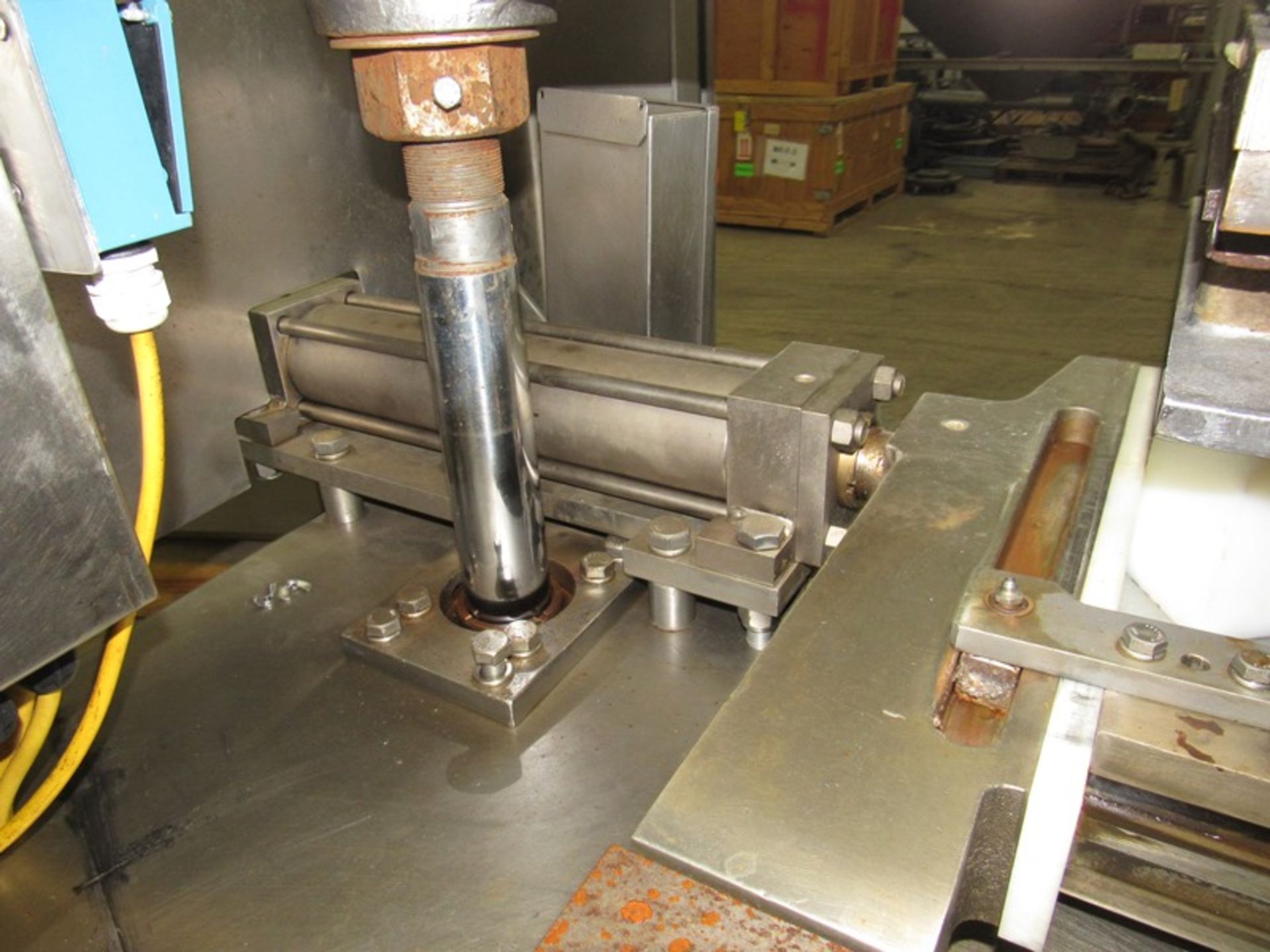 Anco Mdl. 1411 Bacon Press designed to press uniform thickness and width to maximize slicing yields, - Image 10 of 16