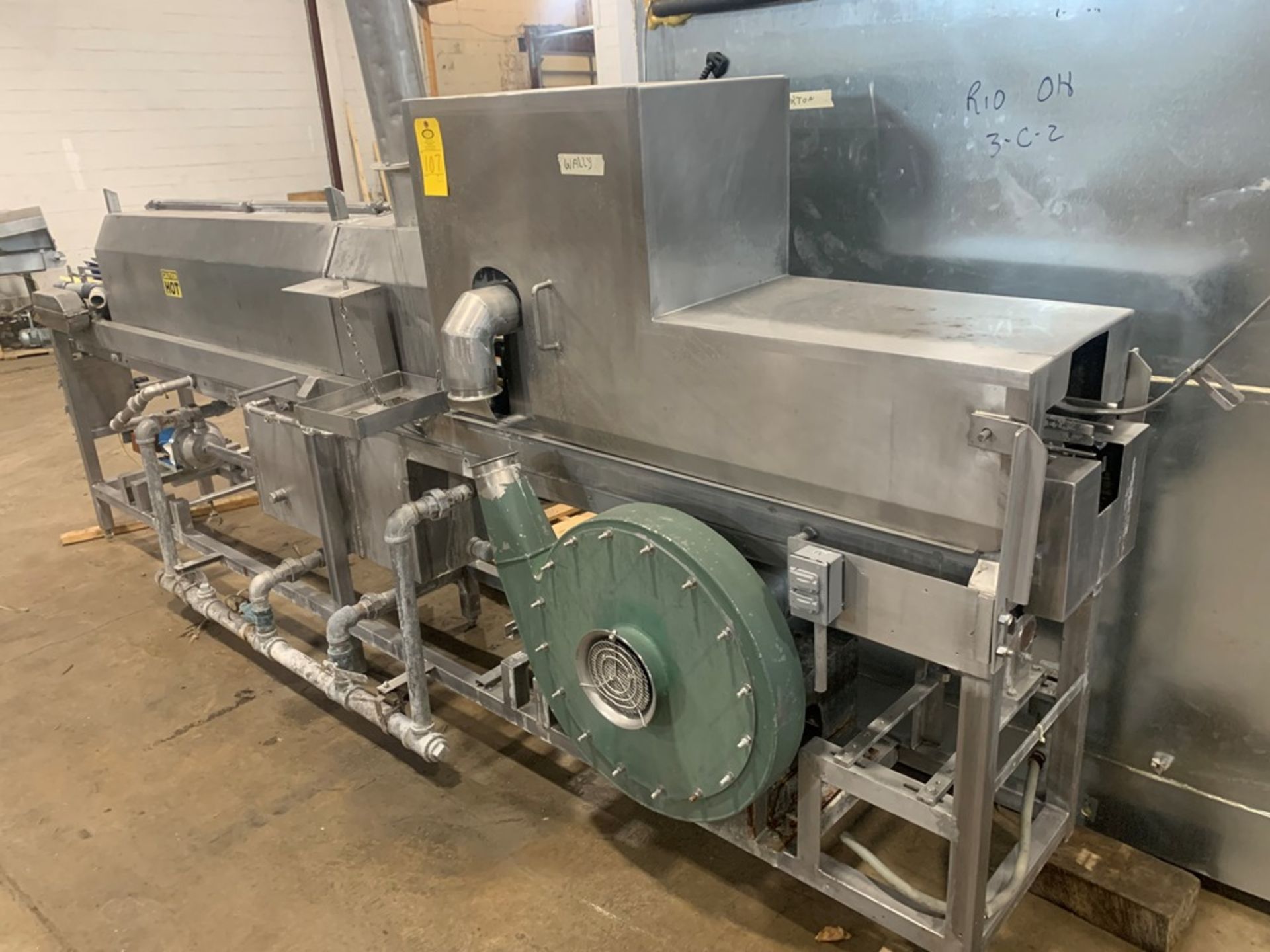 Stainless Steel Bottle/Can Washer, 16' long with Goulds pump (Located in Plano, IL)