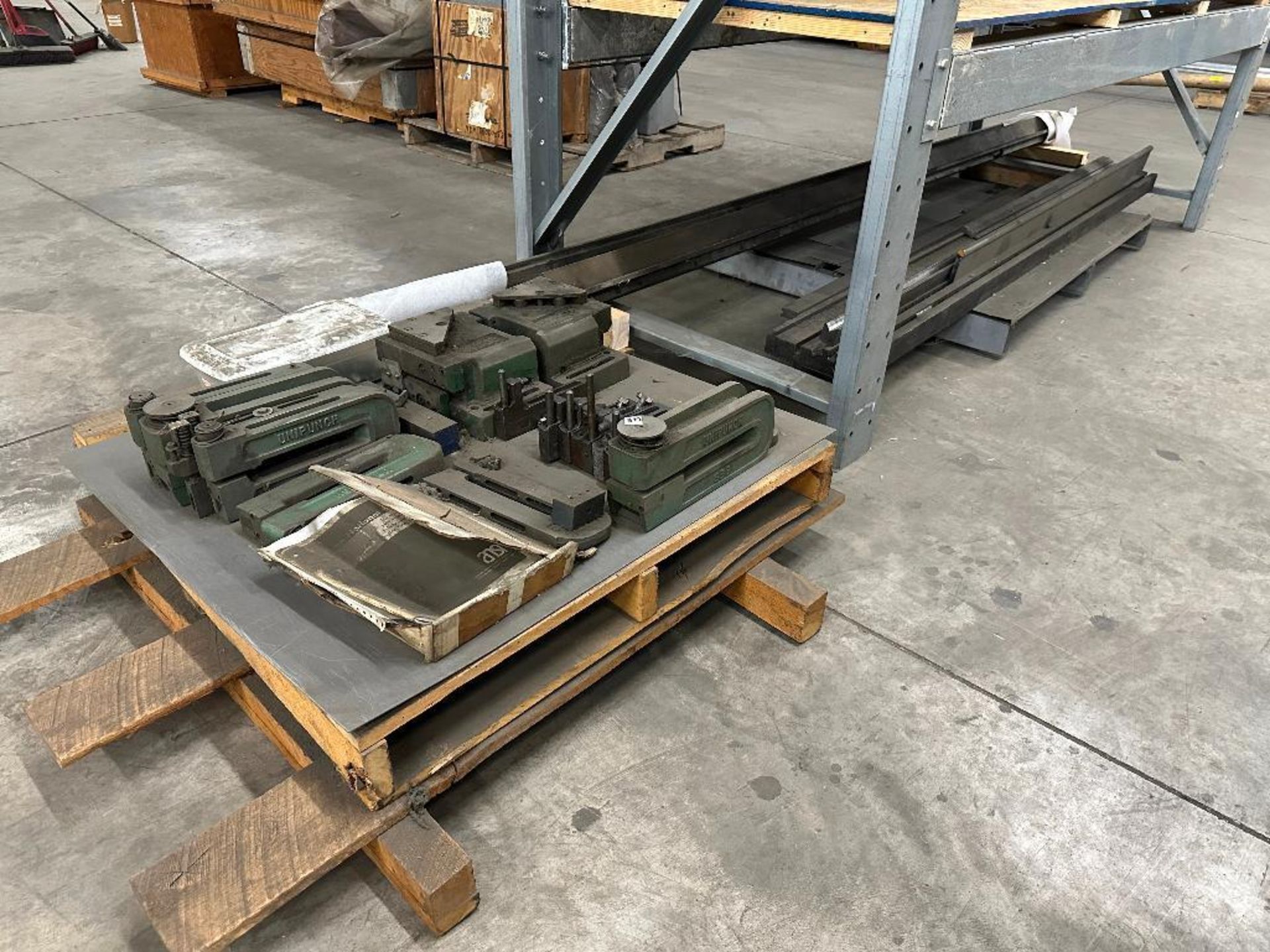 AMERICAN TOOLING AND ATTACHMENT BAR FOR 135 CBII X 10 FT PRESS BRAKE