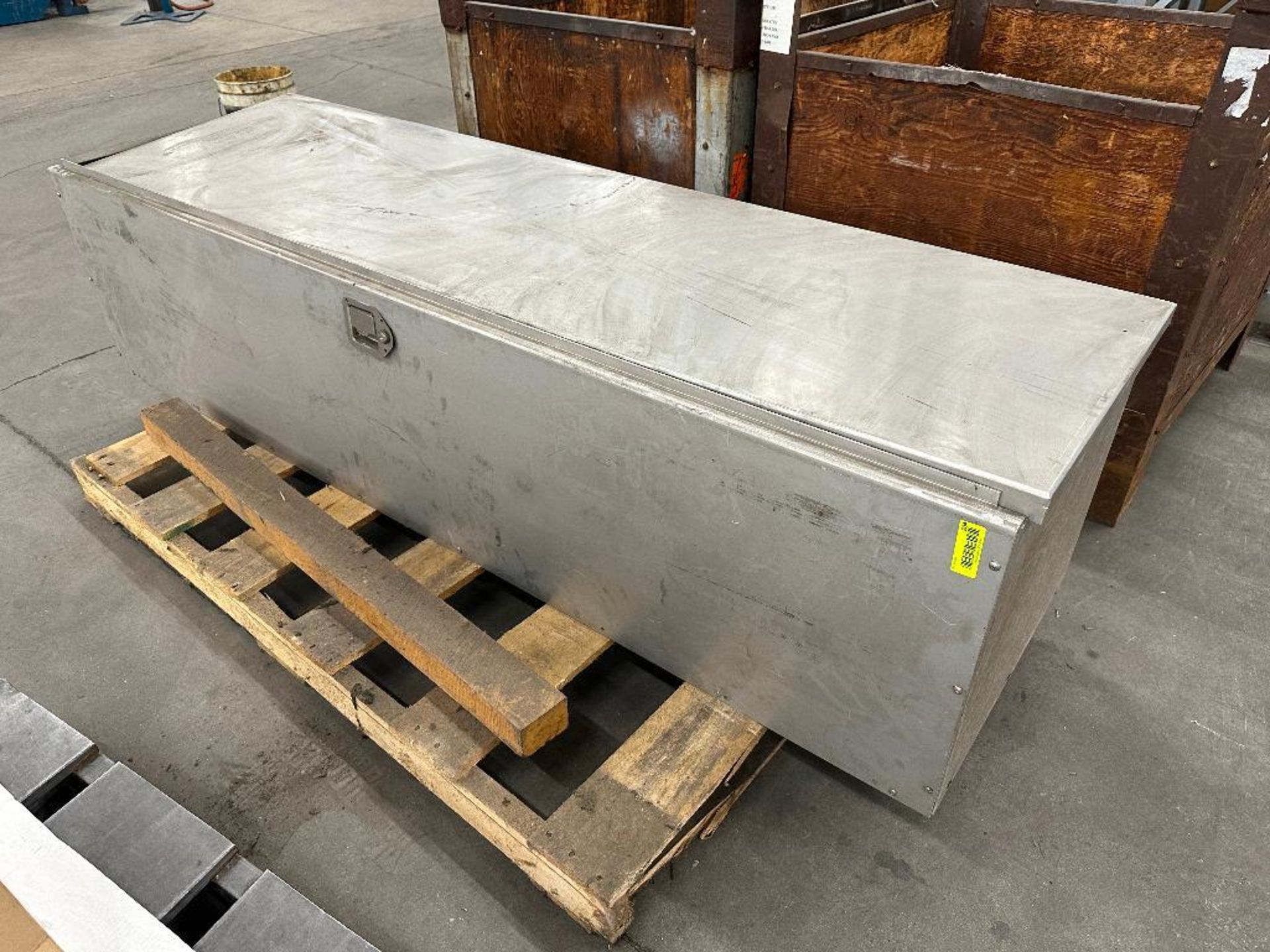 78" X 22" STAINLESS TRUCK BOX WITH LID.
