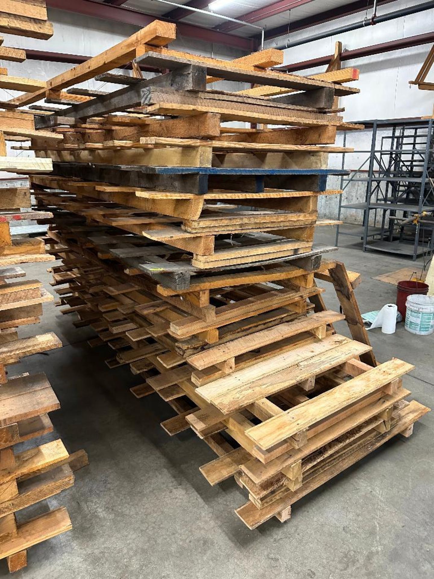 (16) WOOD SHIPPING PALLETS - VARIOUS SIZE - Image 2 of 2
