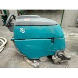 DESCRIPTION TENNANT T5 FLOOR MACHINE BRAND / MODEL: TENNANT T5 ADDITIONAL INFORMATION 355 HOURS LOCA