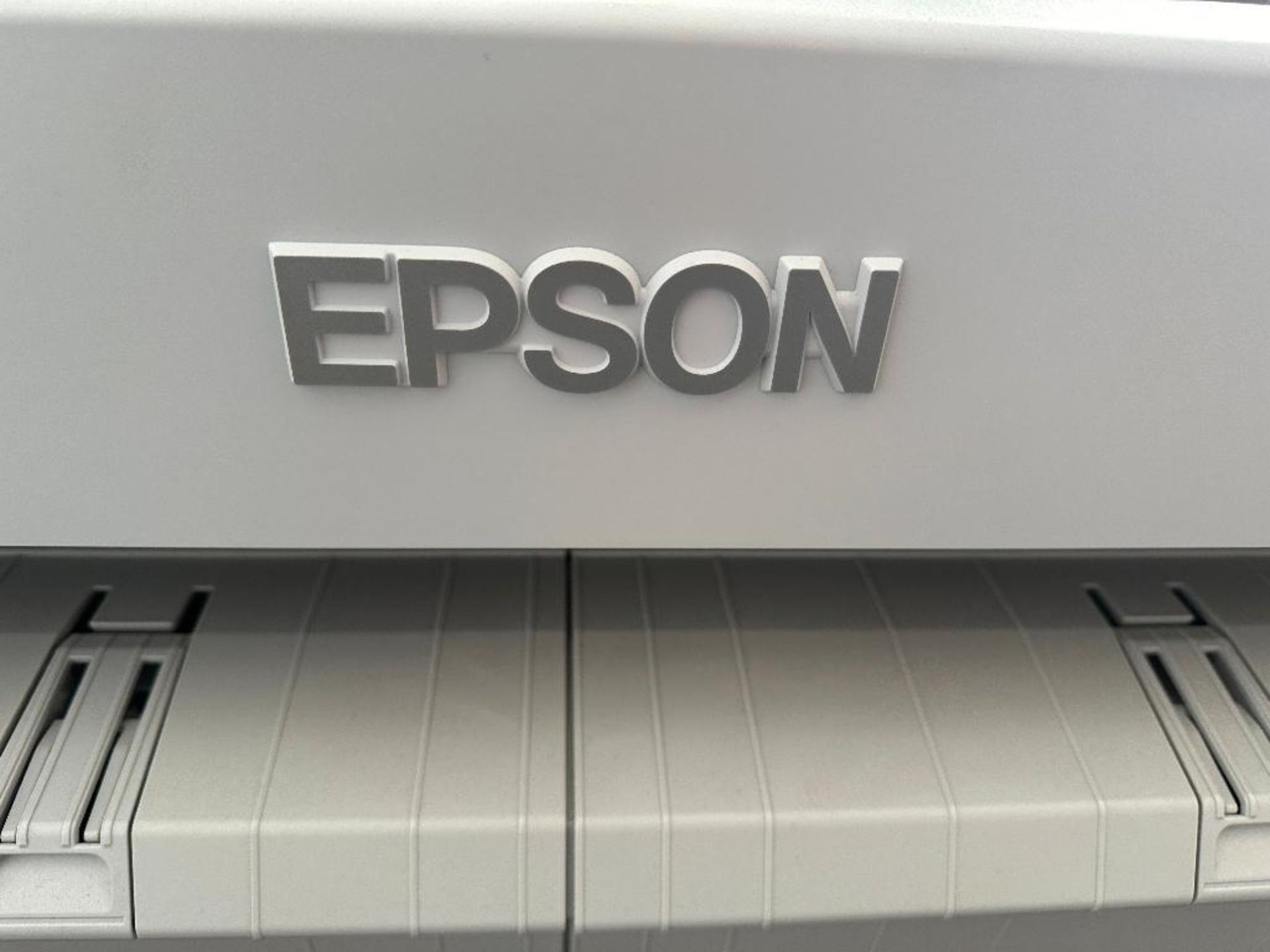 DESCRIPTION EPSON SC-F6200 SURECOLOR LARGE FORMAT PRINTER. BRAND / MODEL: EPSON SC-F6200 ADDITIONAL - Image 2 of 4