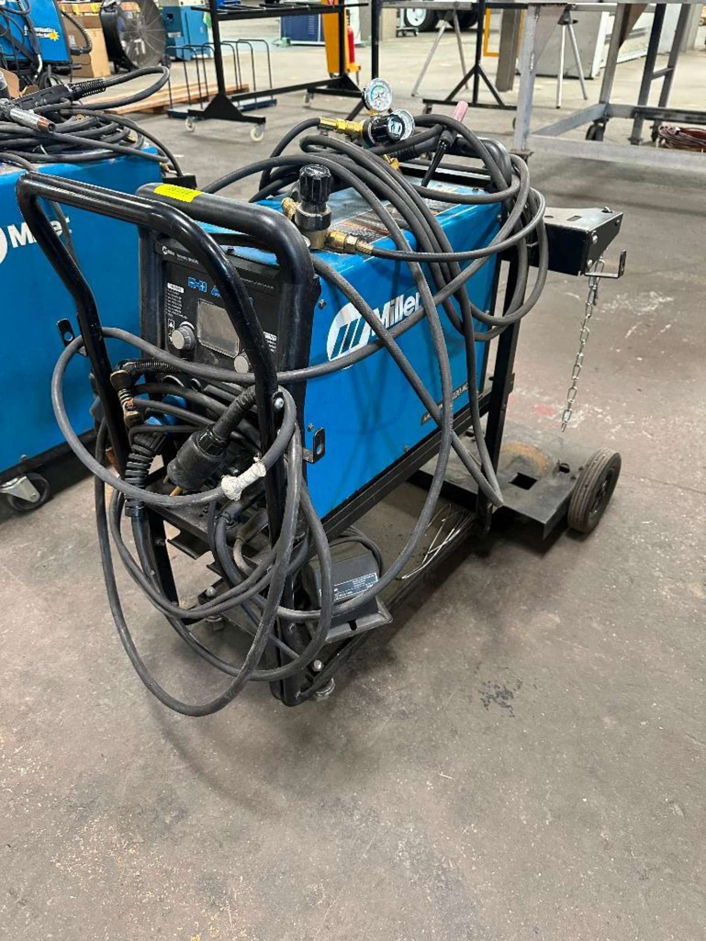 DESCRIPTION MILLER MULTIMATIC 220 AC/DC WELDER. ADDITIONAL INFORMATION ...