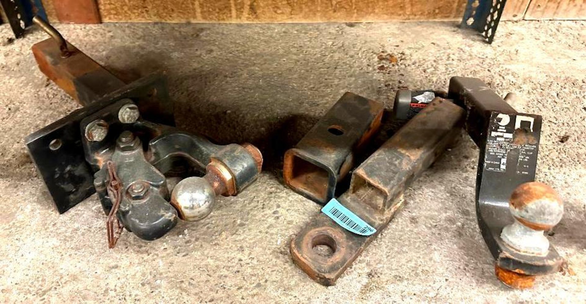ASSORTED HITCH ATTACHMENTS