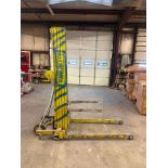 HEAVY DUTY ROLLING MANUAL MATERIAL LIFT