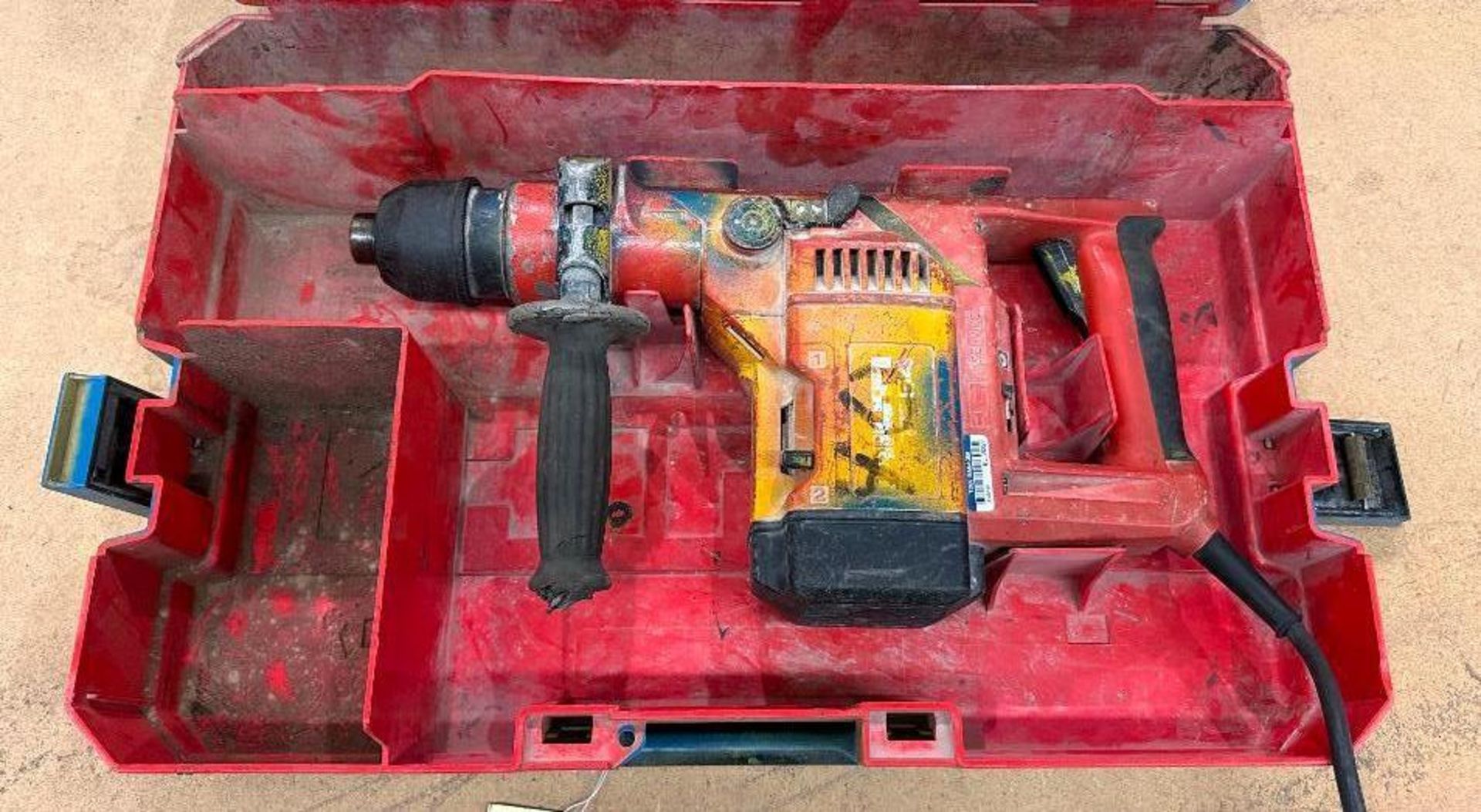 ELECTRIC ROTARY HAMMER WITH CASE