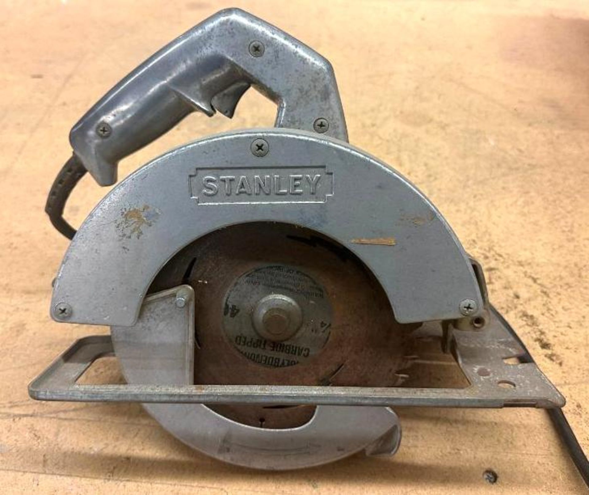 ELECTRIC 7-1/4" CIRCULAR SAW