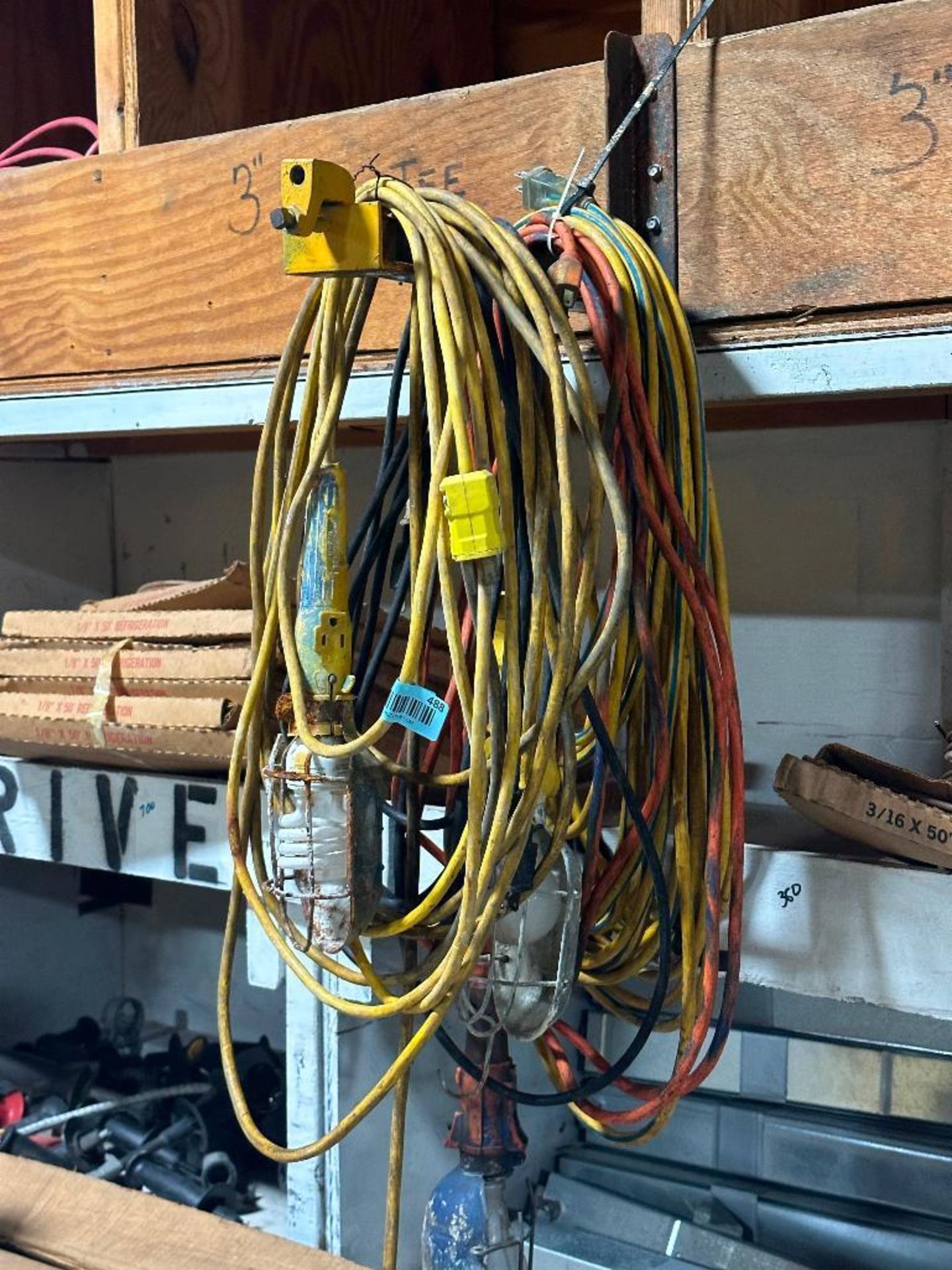 ASSORTED GROUP OF ELECTRICAL CABLES AND EXTENSION CORDS