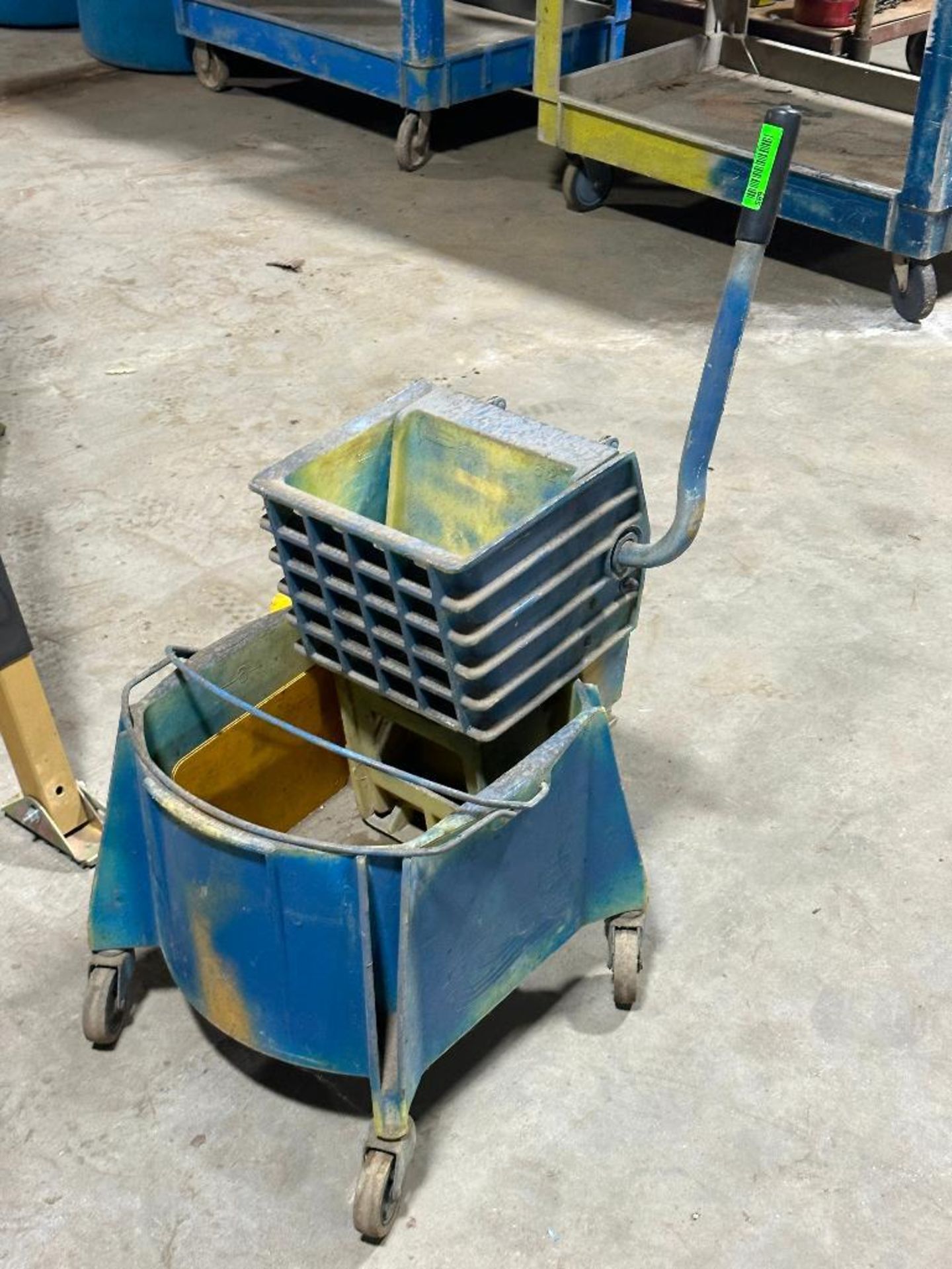 MOP BUCKET