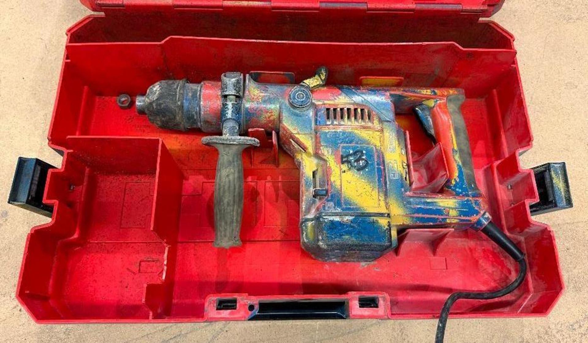 ELECTRIC ROTARY HAMMER WITH CASE