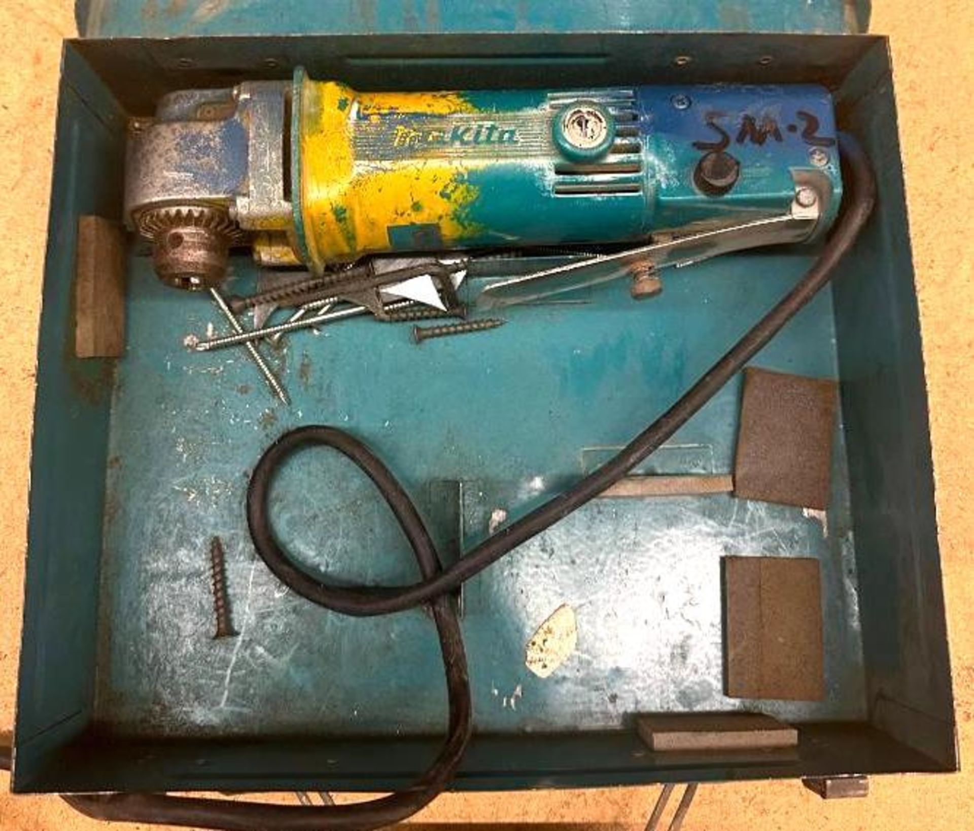 ELECTRIC ANGLE GRINDER WITH CASE