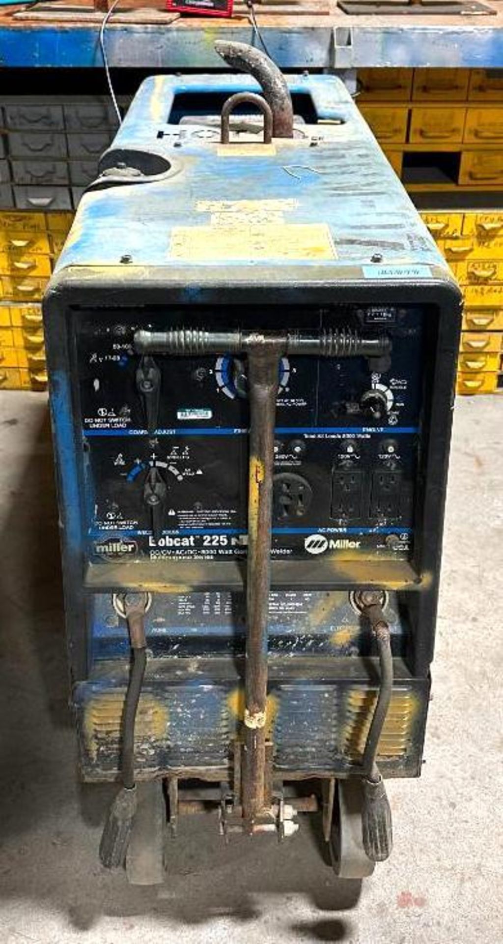 BOBCAT 225 NT CC/CV AC/DC WELDER